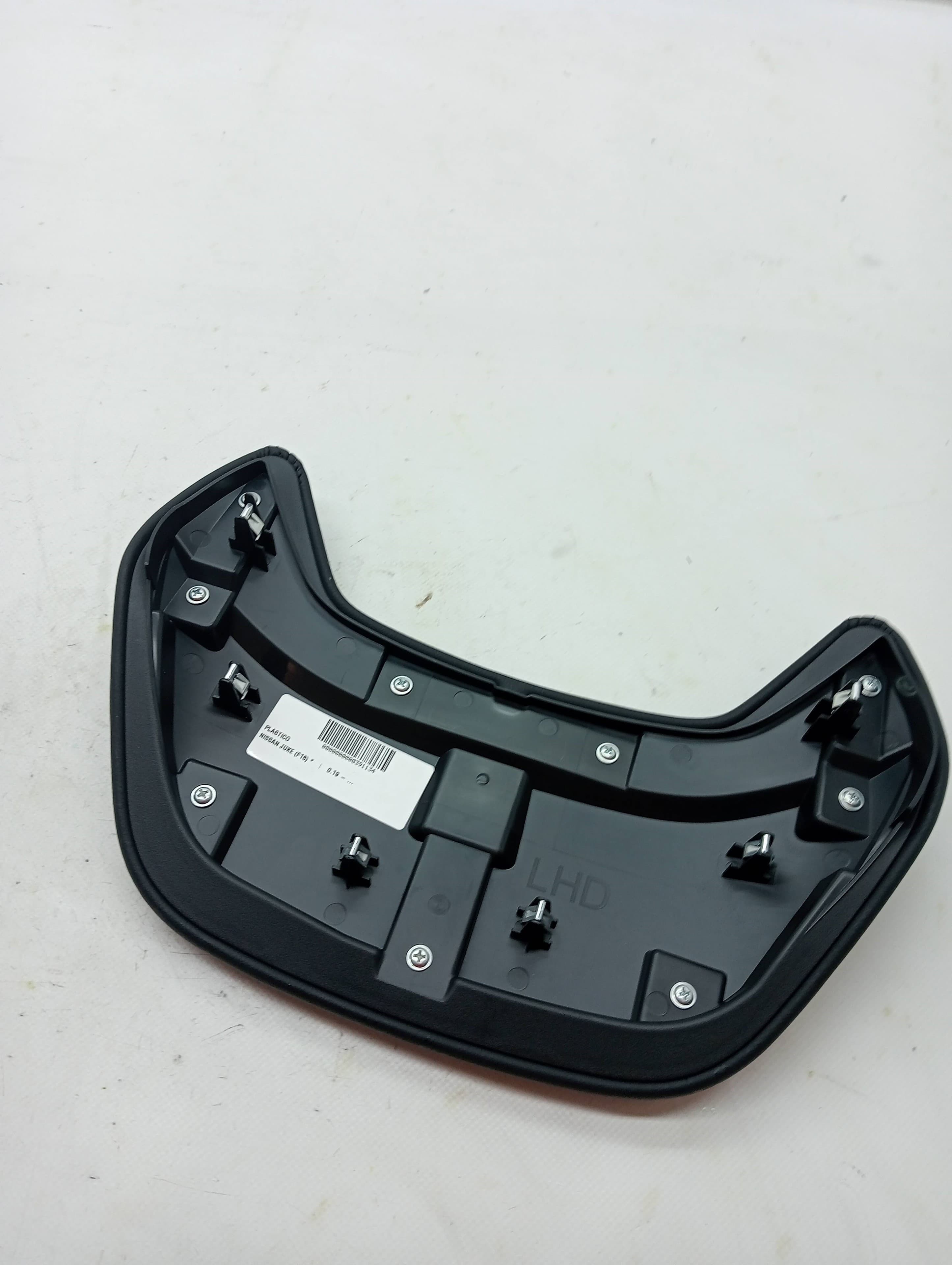 Plastico NISSAN JUKE (F16)