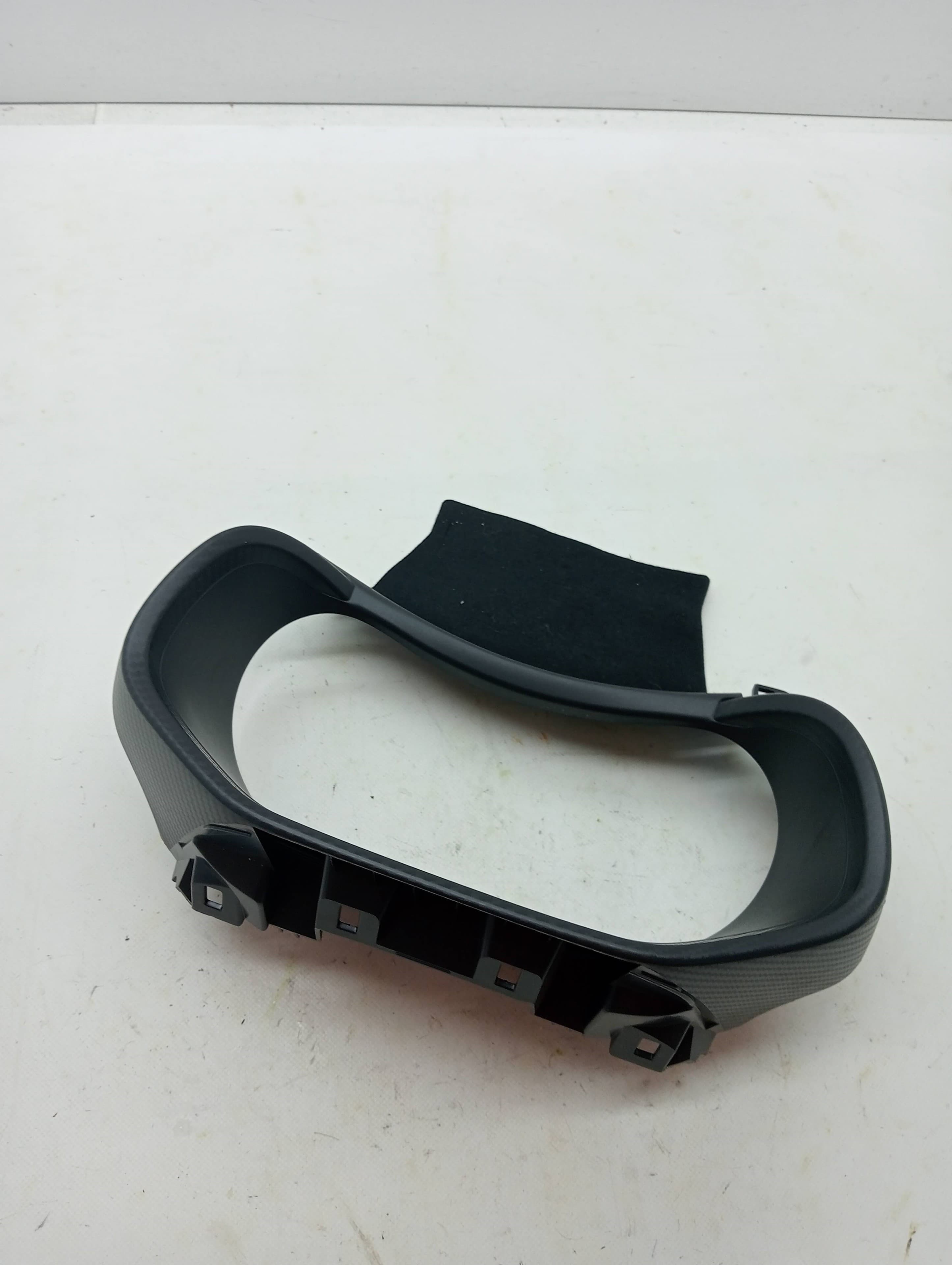Plastico NISSAN JUKE (F16)
