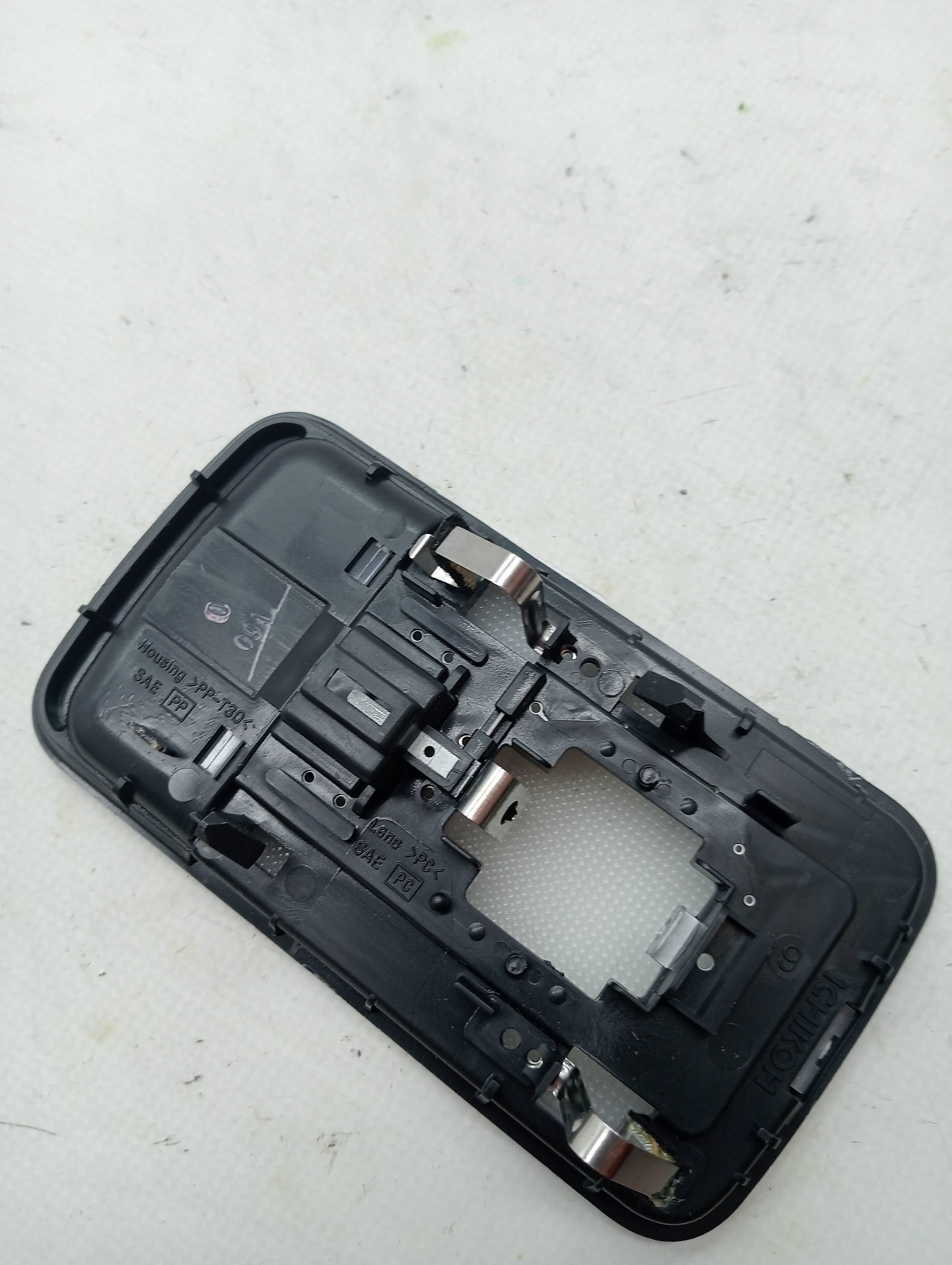 Luz interior NISSAN JUKE (F16) 2