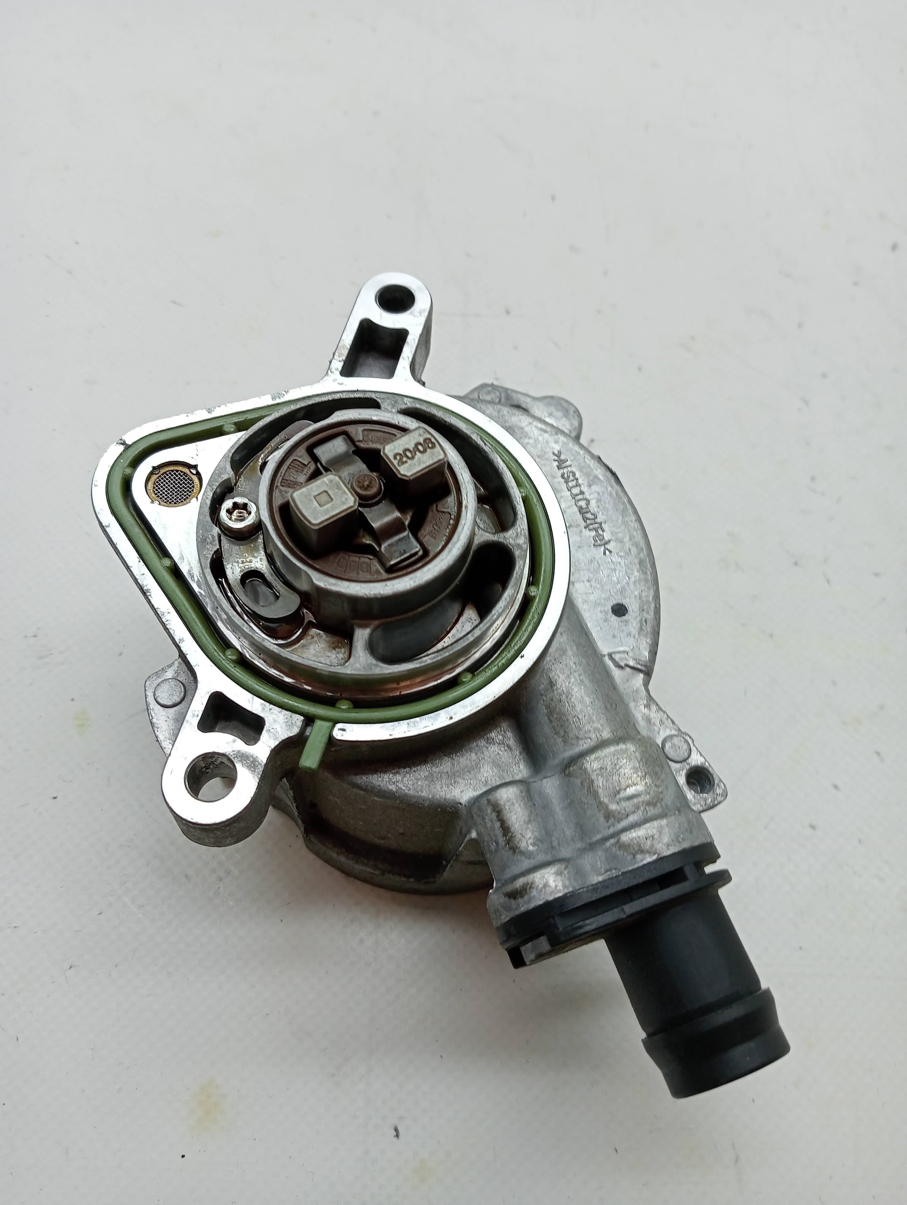 Depresor freno / bomba vacio NISSAN JUKE (F16)