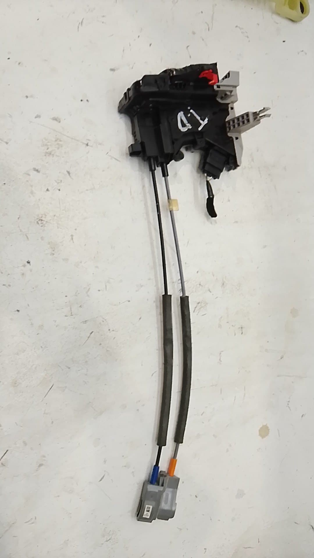 Cerradura puerta trasera derecha HYUNDAI KONA