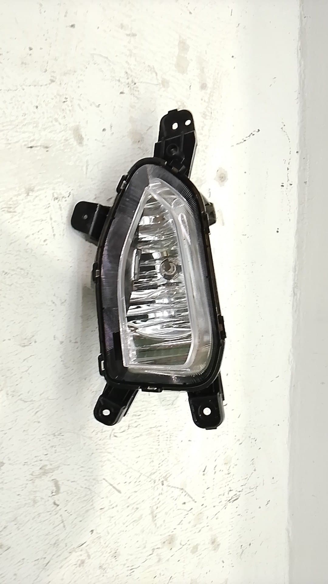 Faro antiniebla izquierdo HYUNDAI KONA