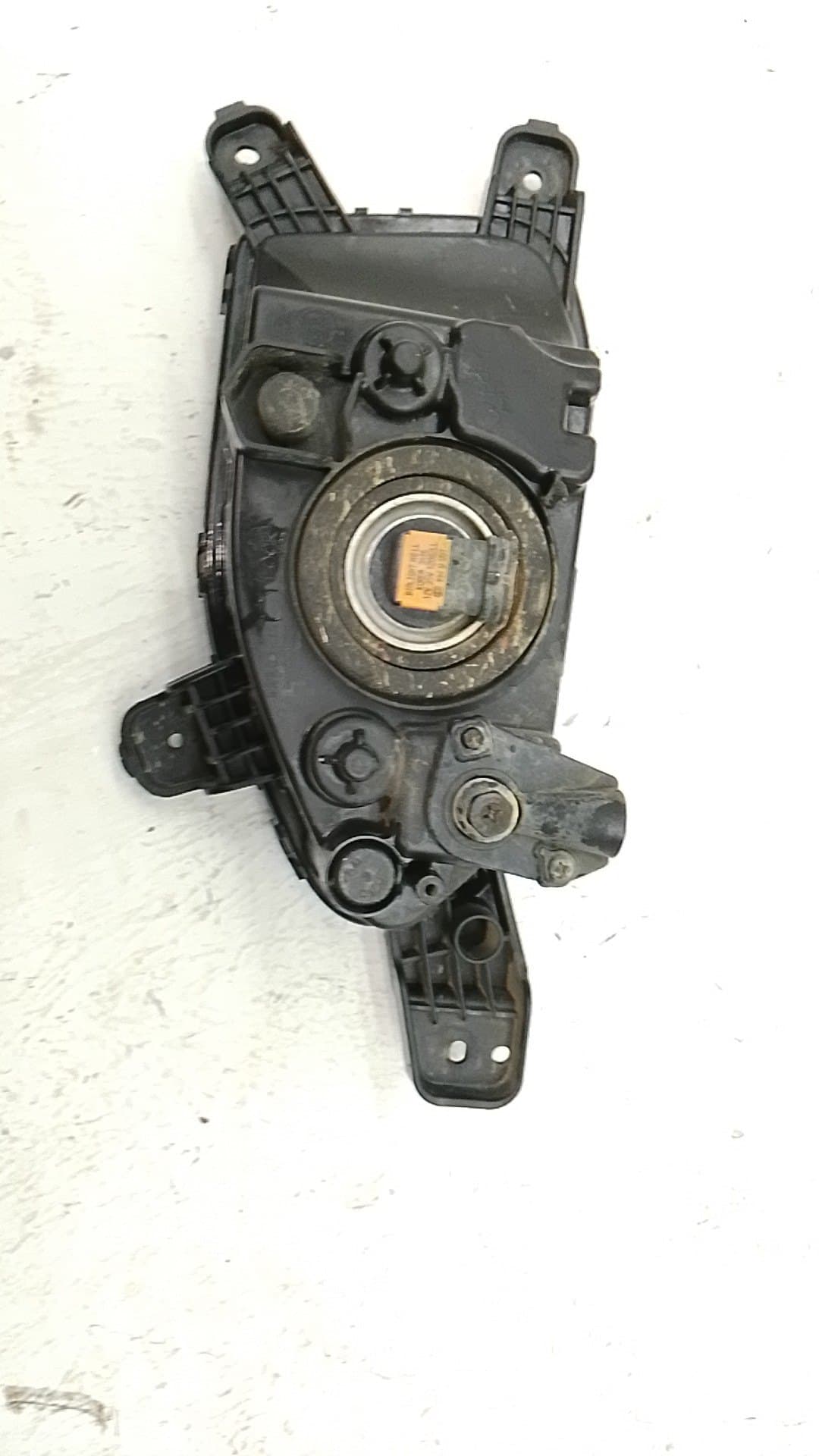 Faro antiniebla izquierdo HYUNDAI KONA 2