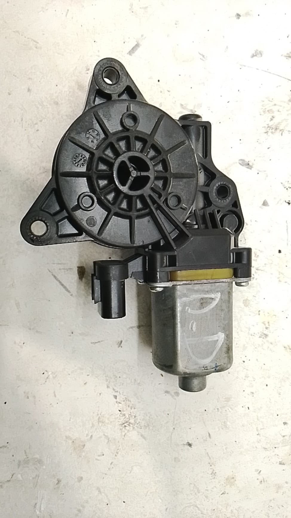 Motor elevalunas delantero derecho HYUNDAI KONA