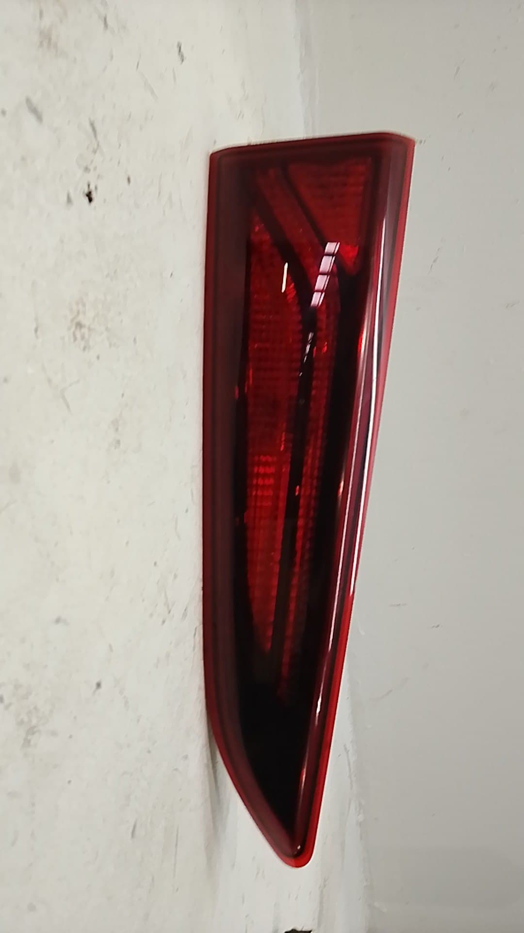 Recambio HYUNDAI KONA ref. 92403J9000