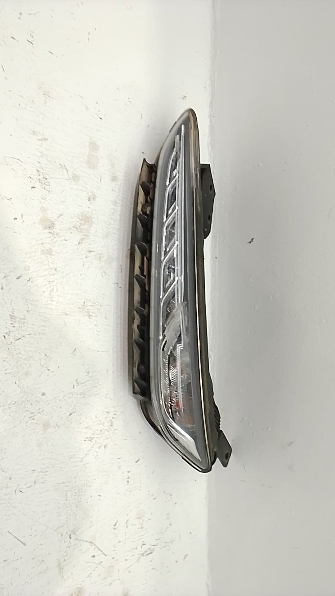 Recambio HYUNDAI KONA ref. 92207J9000