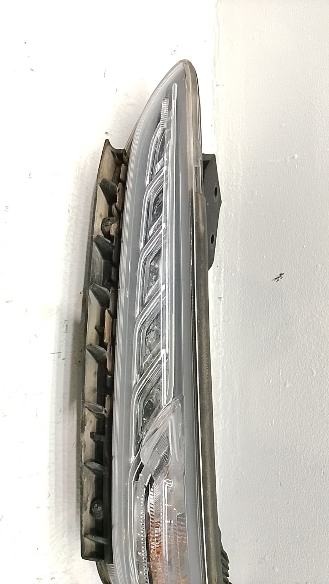 Recambio HYUNDAI KONA ref. 92207J9000 3
