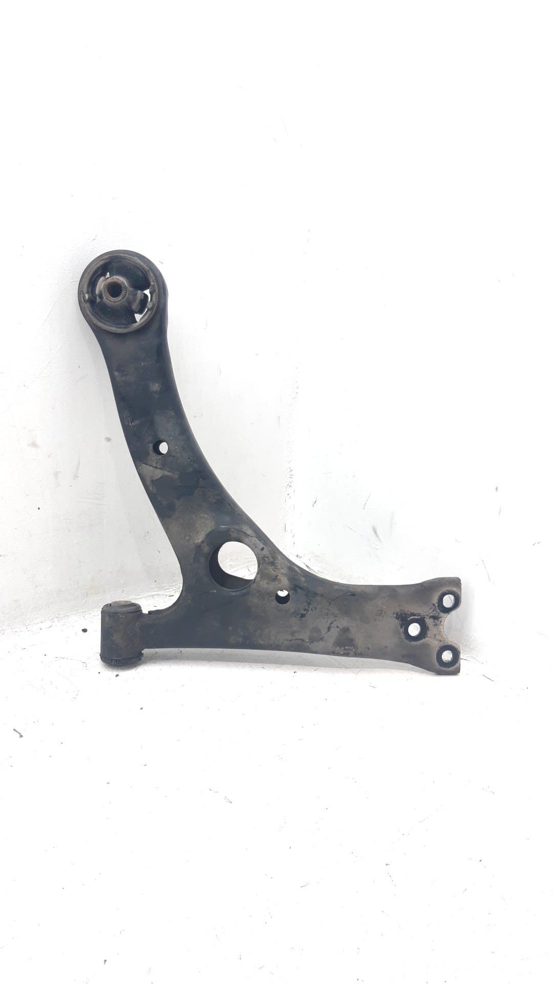 Brazo suspension inferior delantero derecho TOYOTA COROLLA SEDAN (_E12_) 2