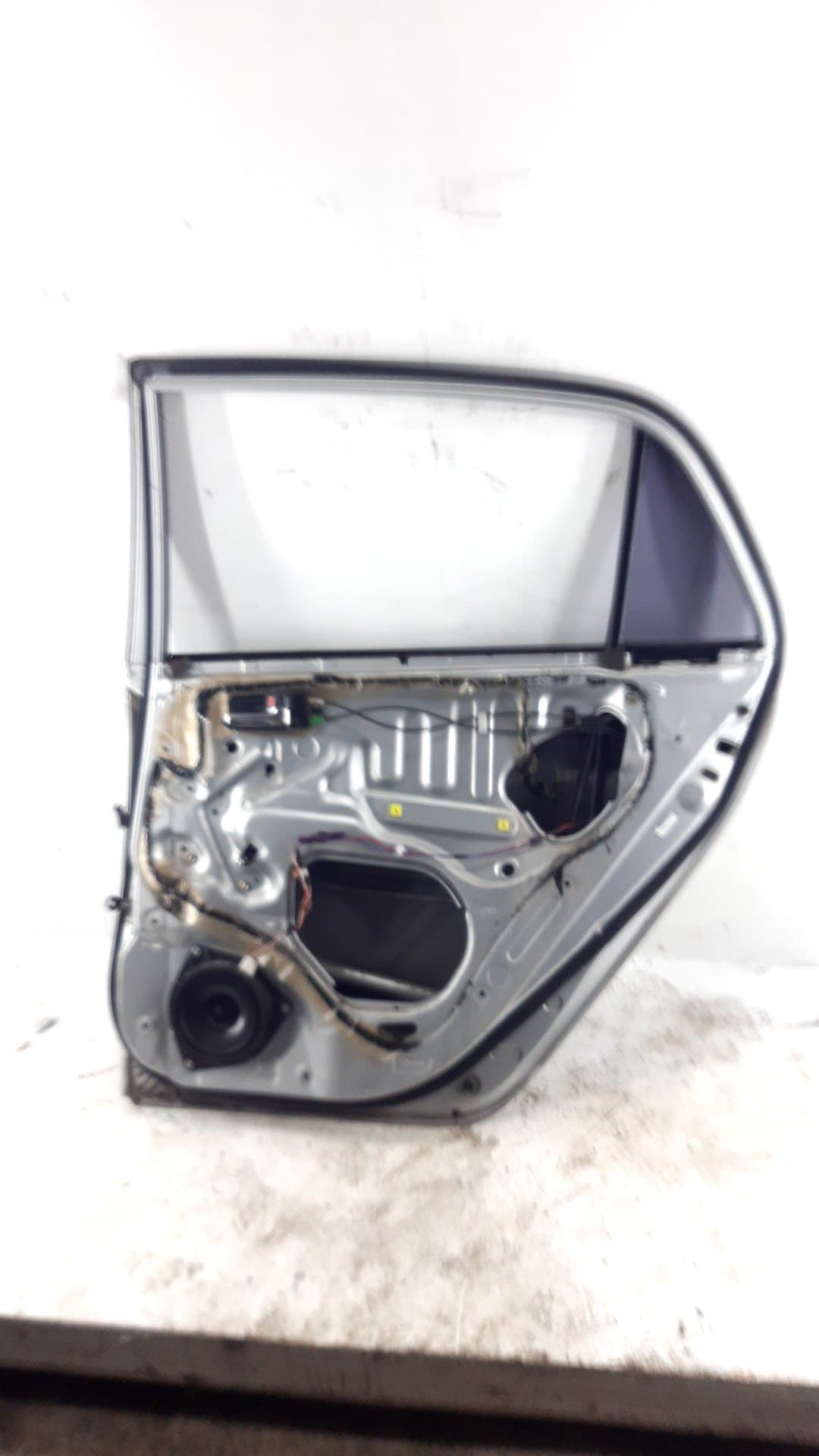 Puerta trasera derecha TOYOTA COROLLA SEDAN (_E12_) 2