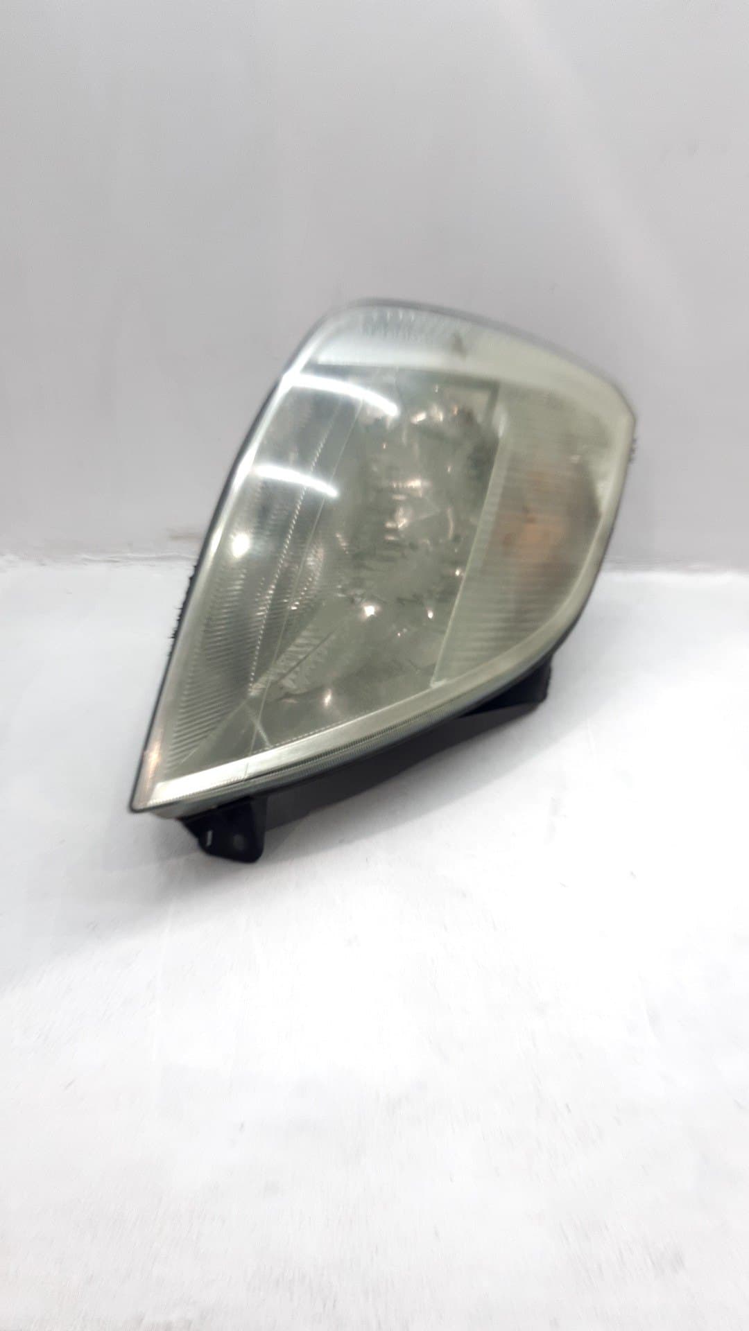 Faro derecho FORD FIESTA (CBK)