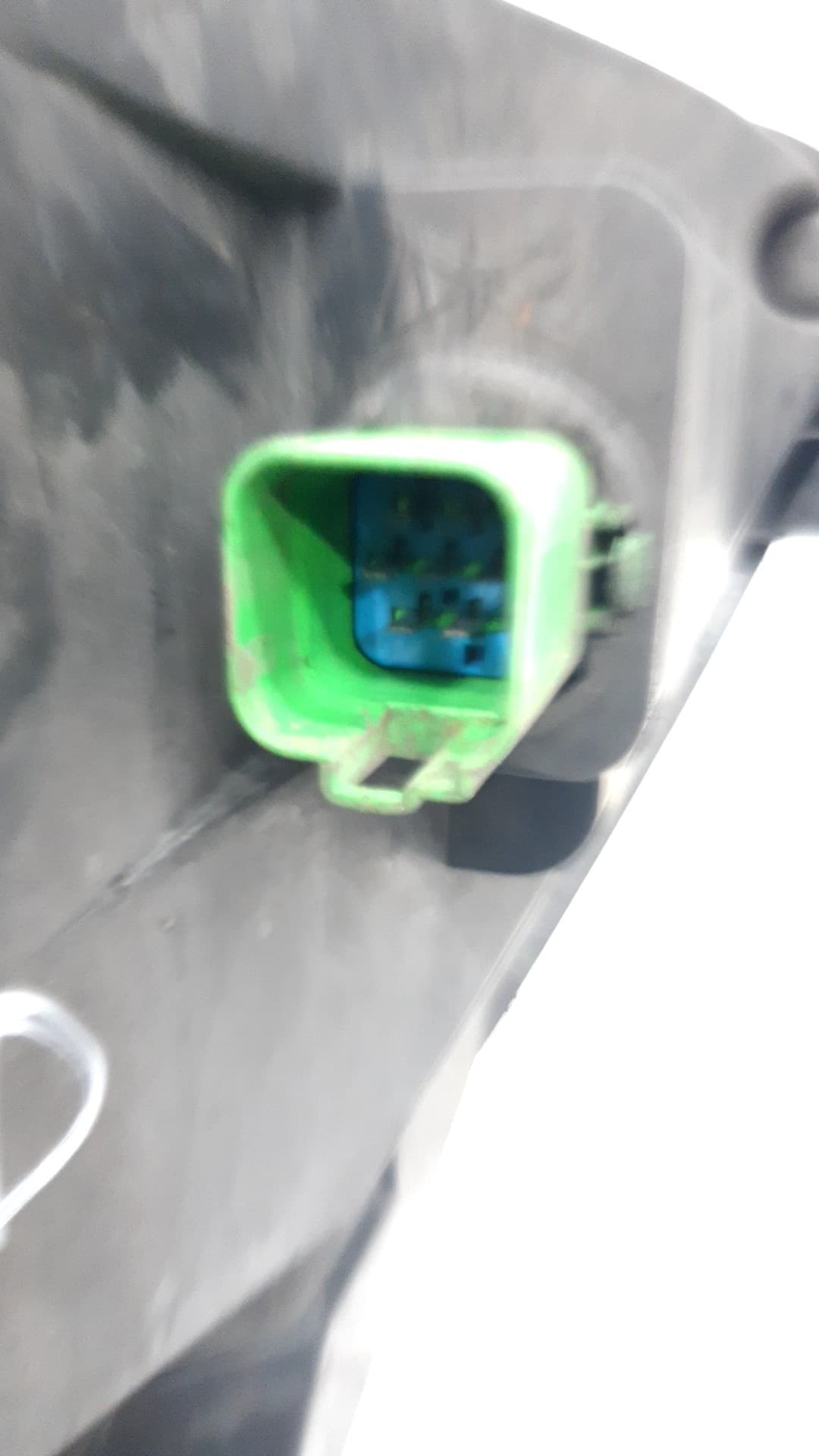 Faro derecho FORD FIESTA (CBK) 2