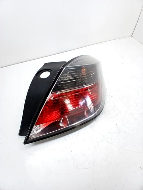 Piloto trasero derecho OPEL ASTRA H BER.
