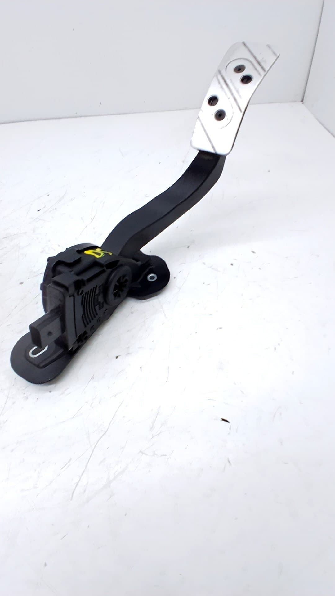 Pedal acelerador MAZDA 6 BERLINA (GG)