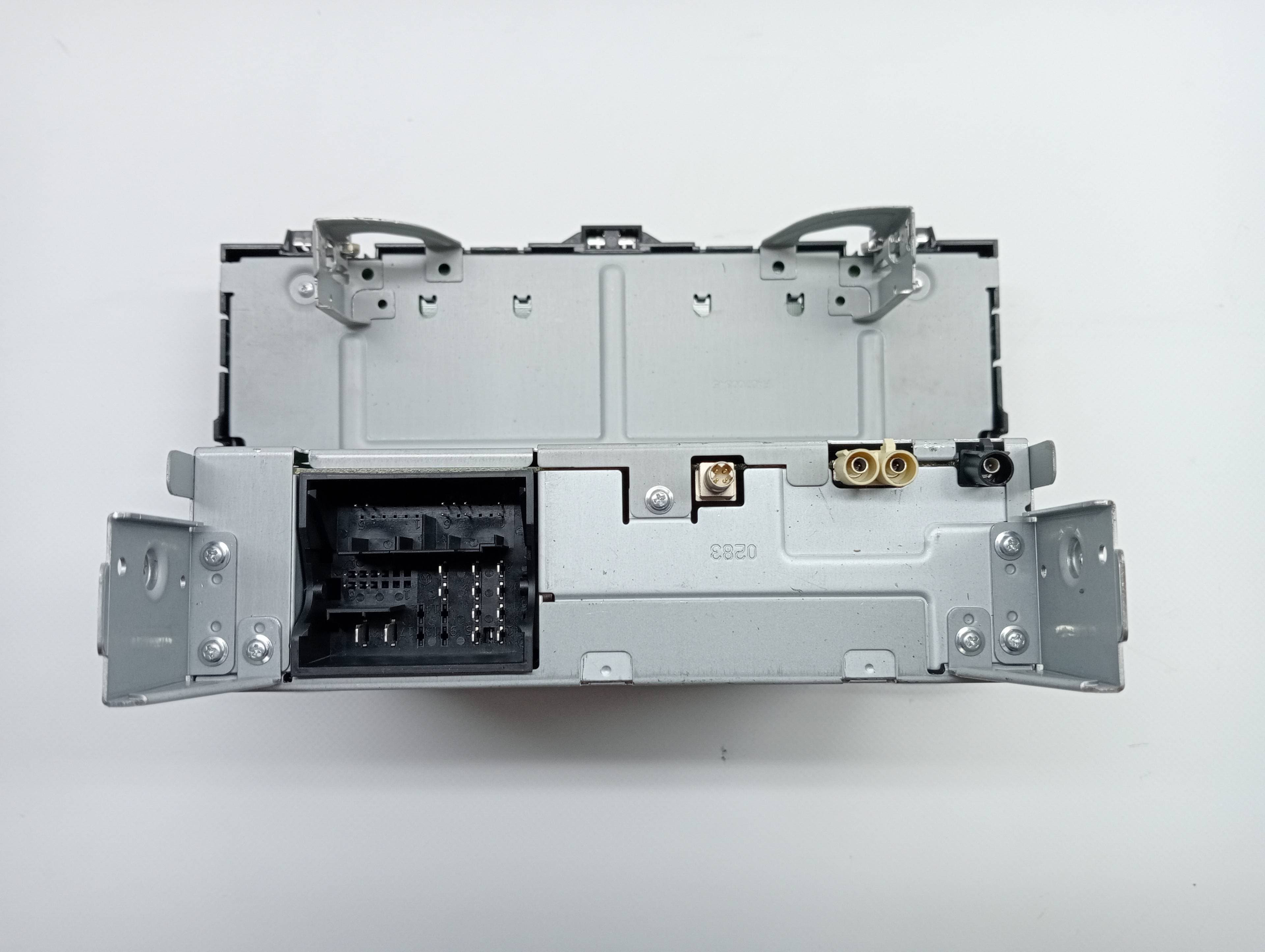 Pantalla multifuncion SEAT ATECA (KH7) 2