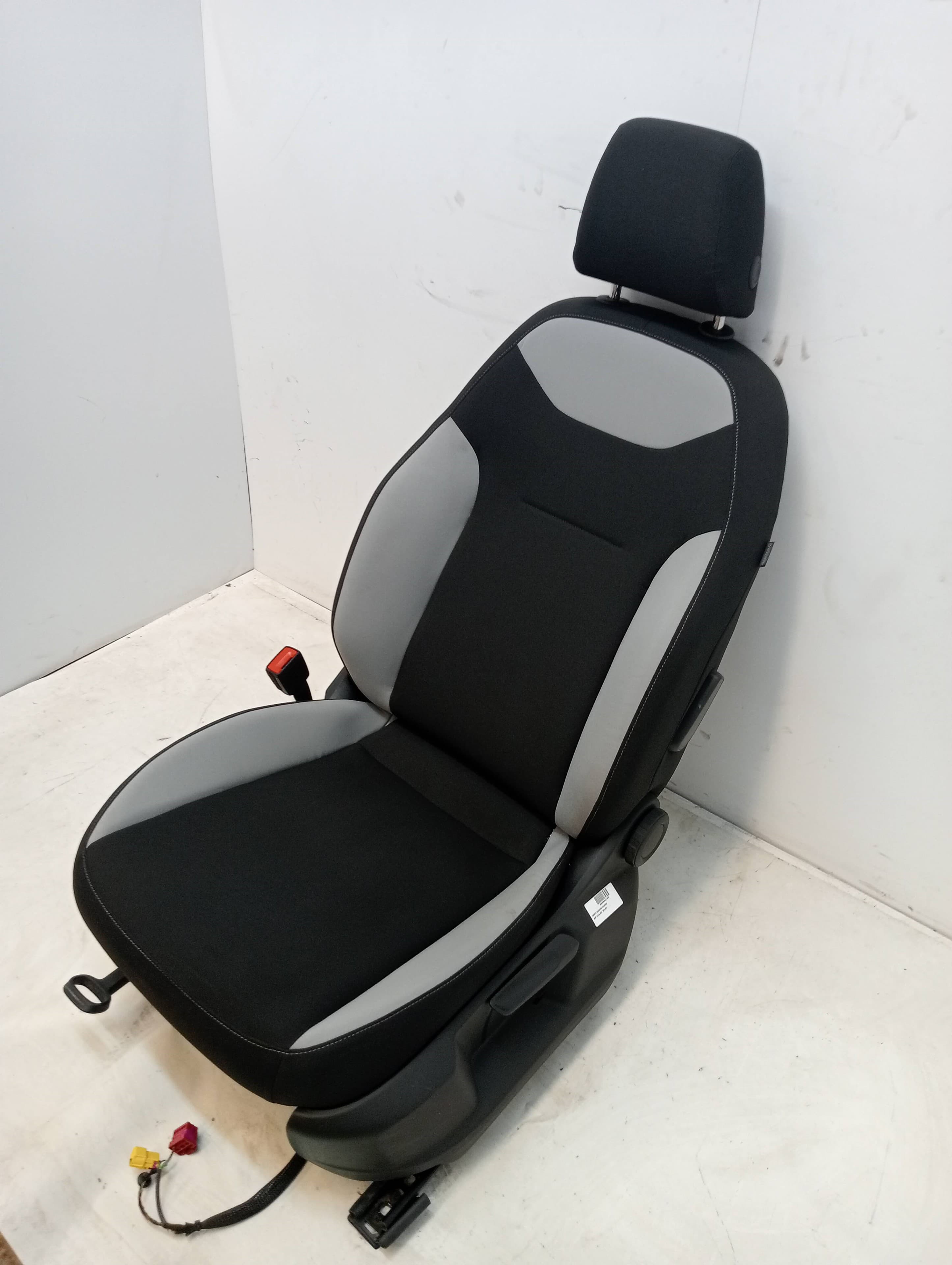 Asiento delantero izquierdo SEAT ATECA (KH7) 3