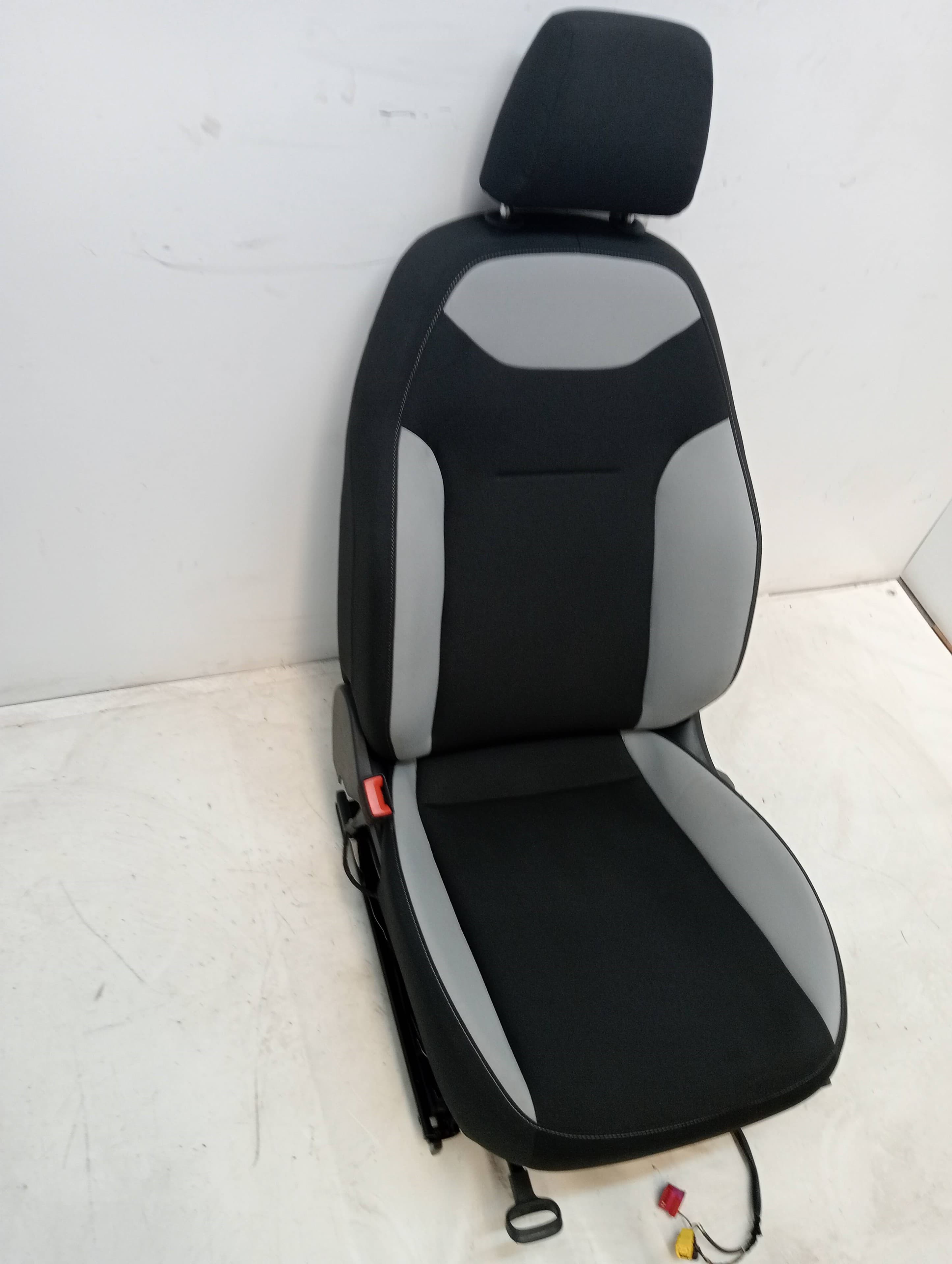 Asiento delantero izquierdo SEAT ATECA (KH7) 2