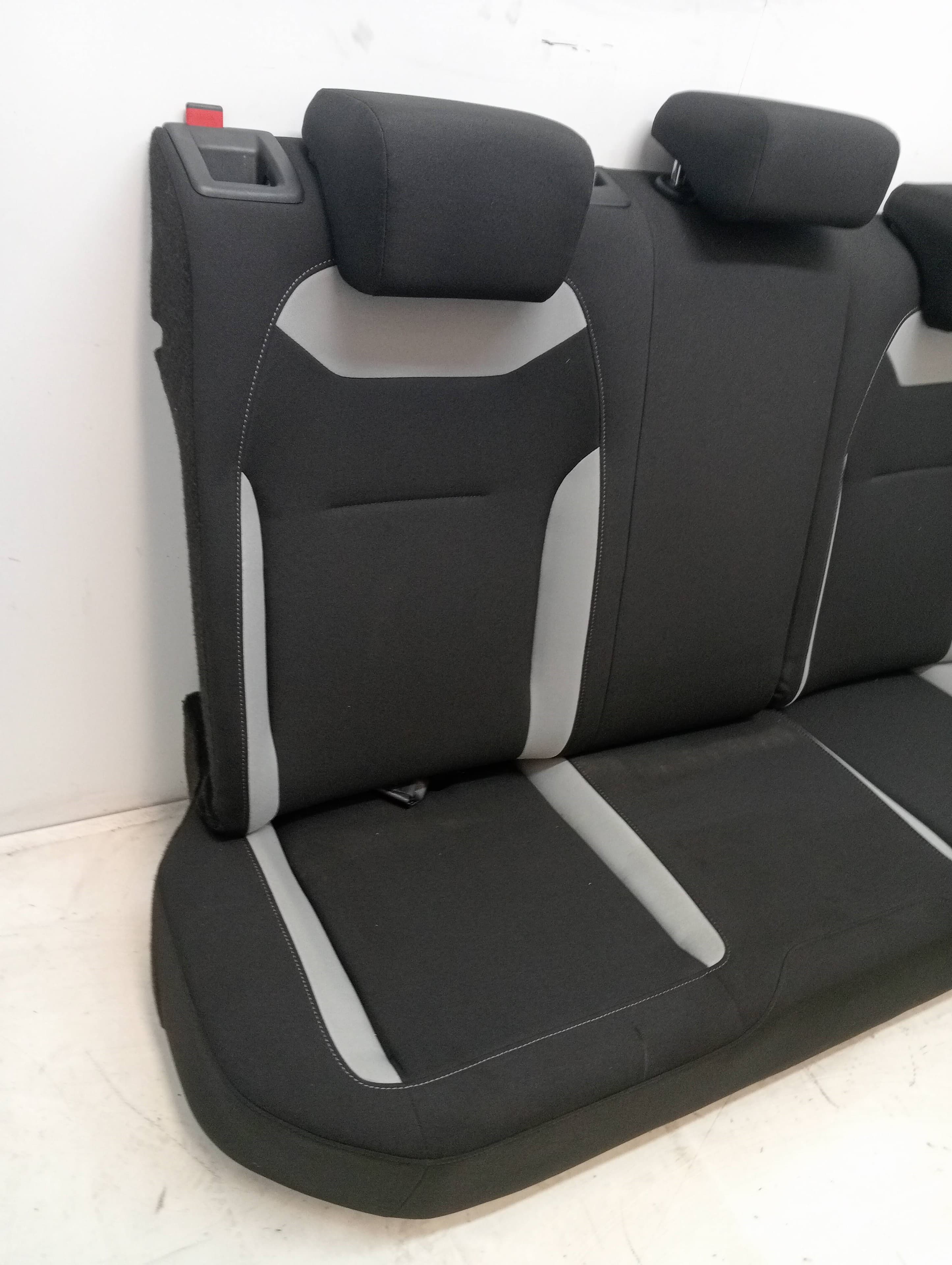 Cerradura asientos traseros SEAT ATECA (KH7) 3