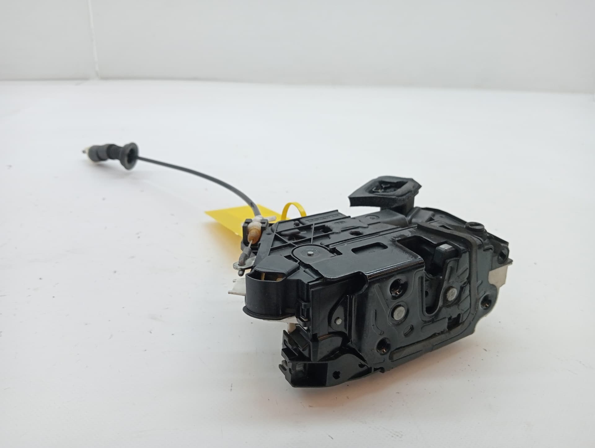 Cerradura puerta trasera derecha SEAT TOLEDO (KG3) 2