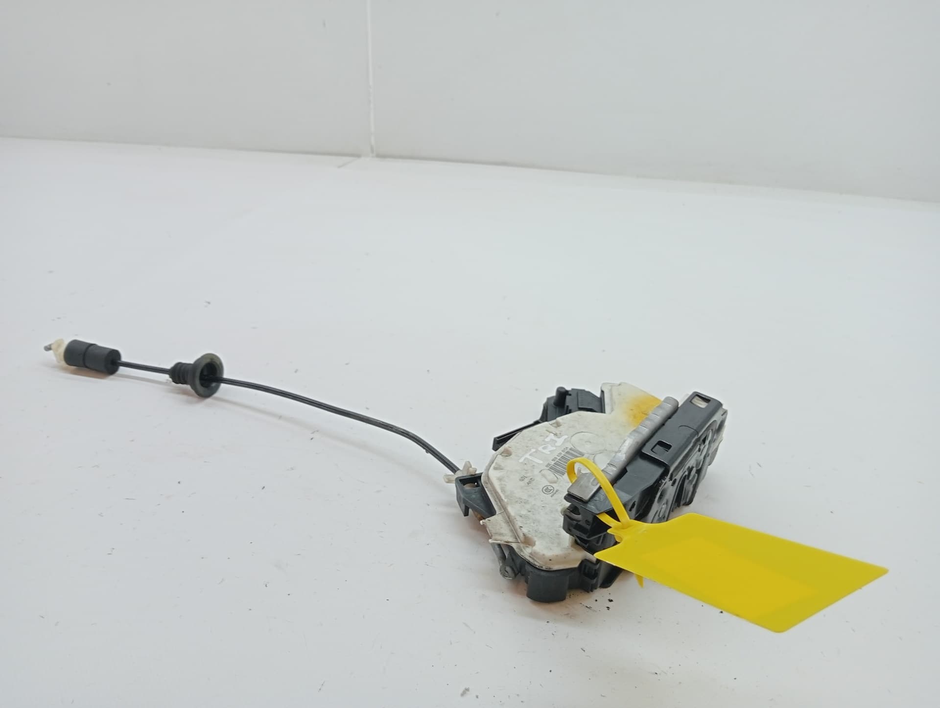 Cerradura puerta trasera izquierda SEAT TOLEDO (KG3) 3