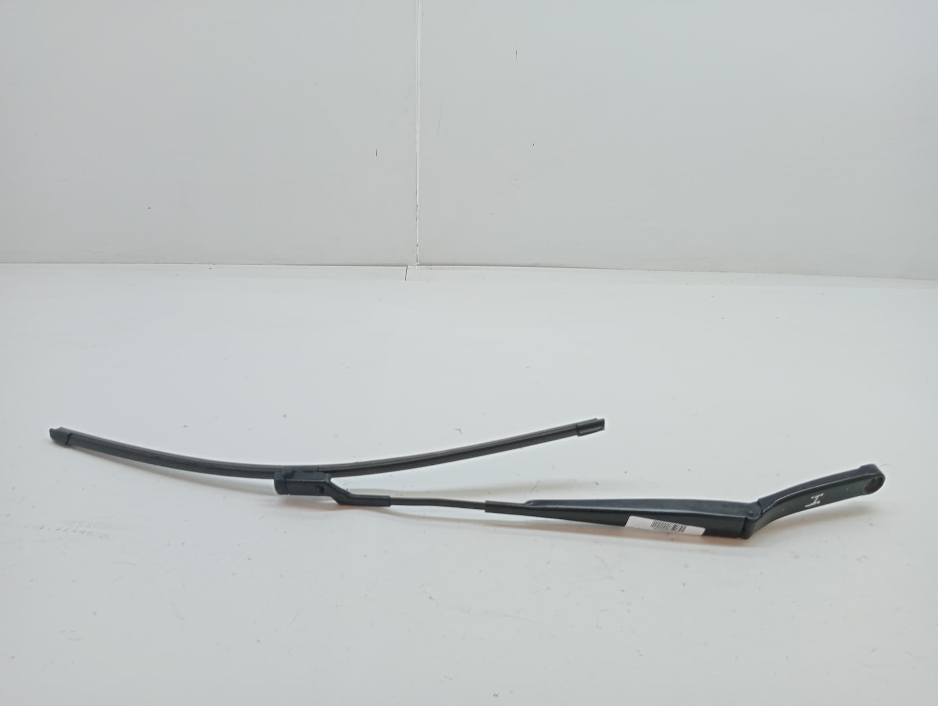 Brazo limpia delantero izquierdo SEAT TOLEDO (KG3)