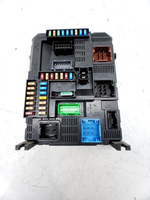 Caja reles / fusibles PEUGEOT 2008 (--.2013->)