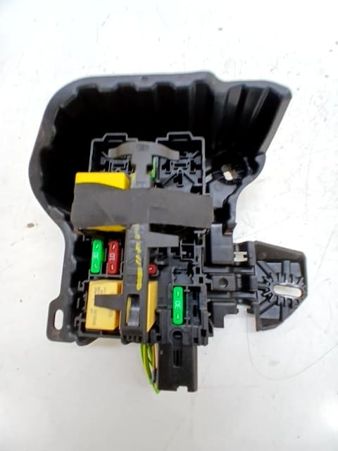 Caja reles / fusibles PEUGEOT 2008 (--.2013->)