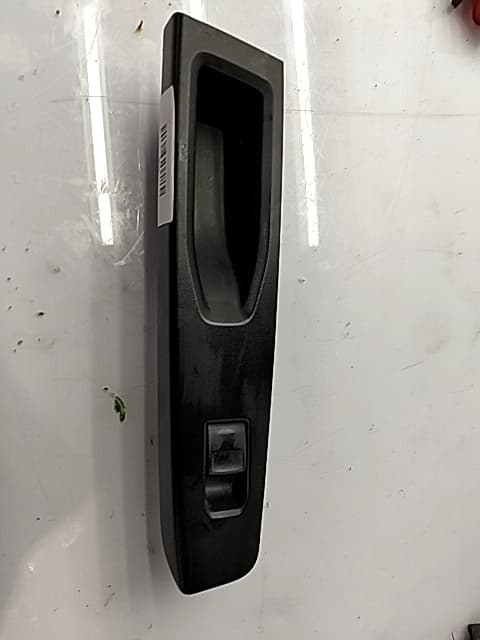 Mando elevalunas delantero izquierdo TOYOTA YARIS (KSP9/SCP9/NLP9)