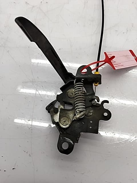 Cerradura capot TOYOTA YARIS (KSP9/SCP9/NLP9) 2