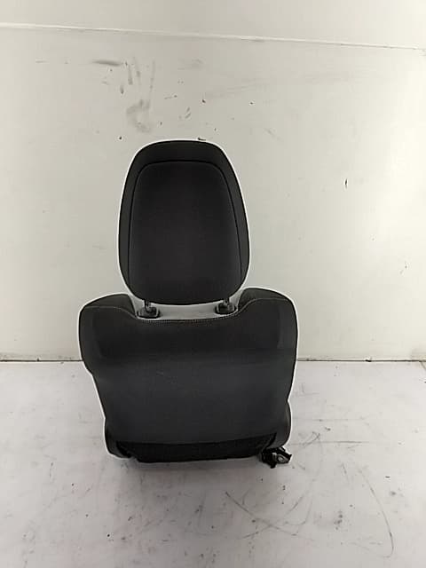 Asiento delantero derecho TOYOTA YARIS (KSP9/SCP9/NLP9) 2