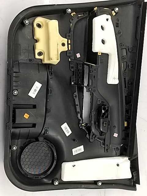 Guarnecido puerta delantera derecha TOYOTA YARIS (KSP9/SCP9/NLP9) 2