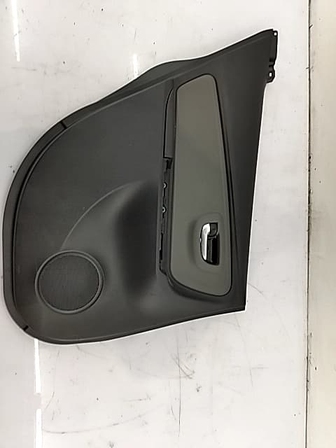 Guarnecido puerta trasera derecha TOYOTA YARIS (KSP9/SCP9/NLP9) 3