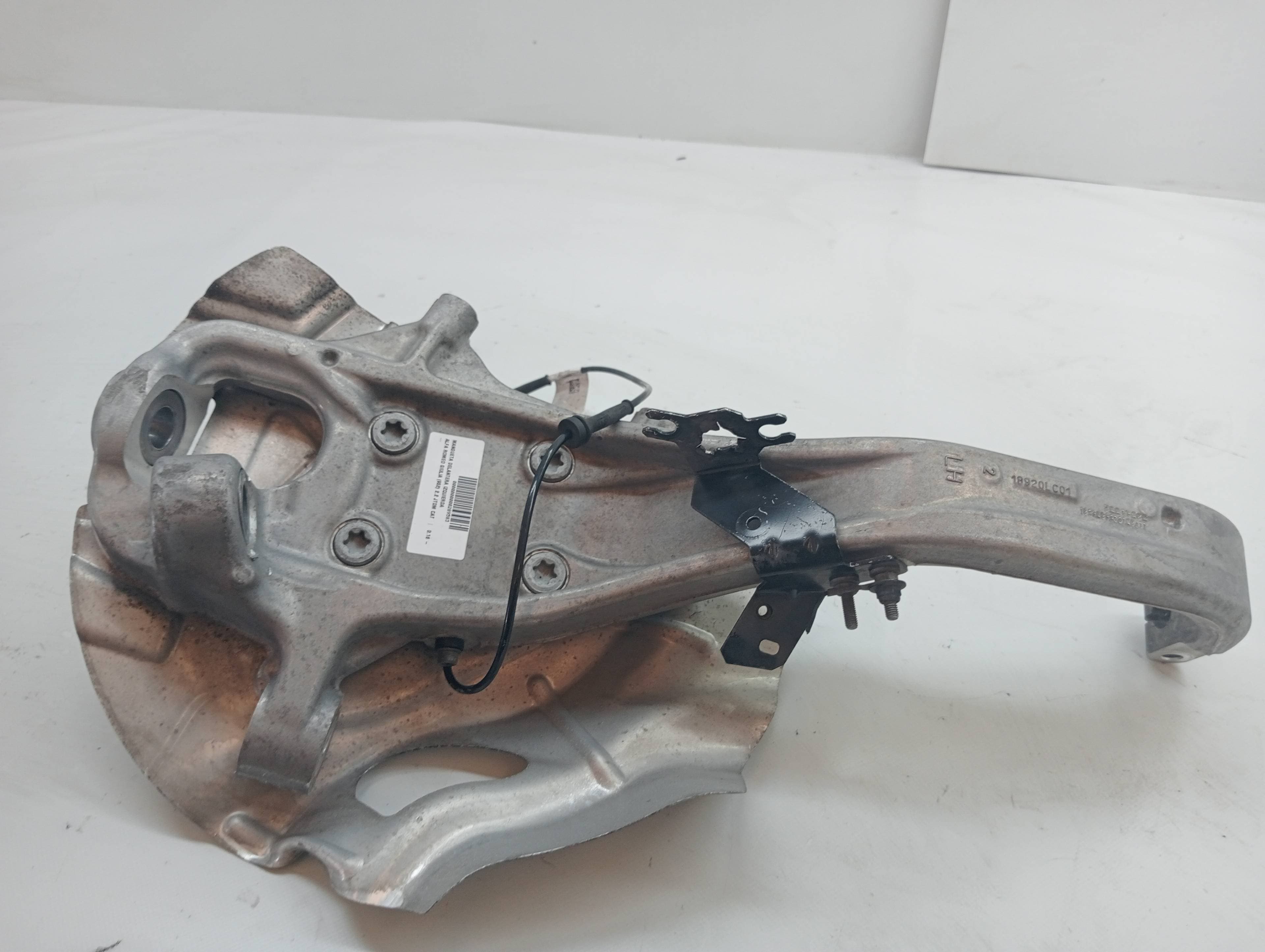 Mangueta delantera izquierda ALFA ROMEO STELVIO (630)