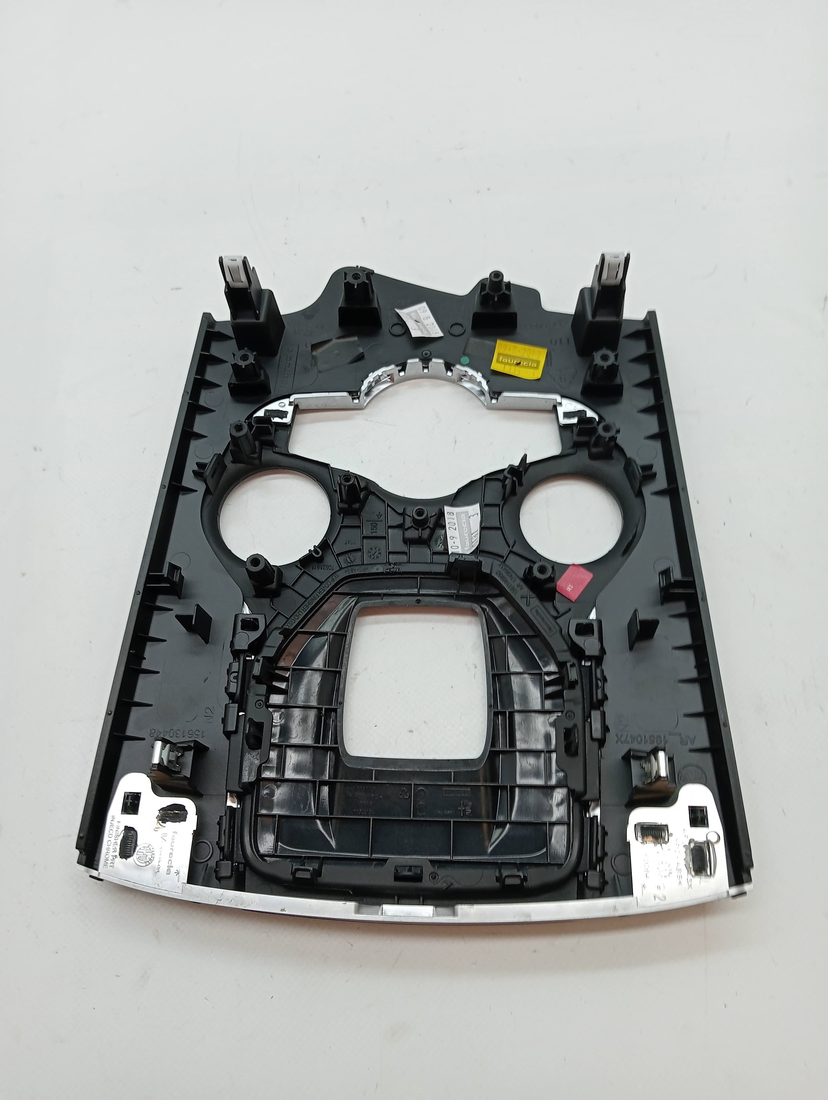 Plastico ALFA ROMEO STELVIO (630) 2
