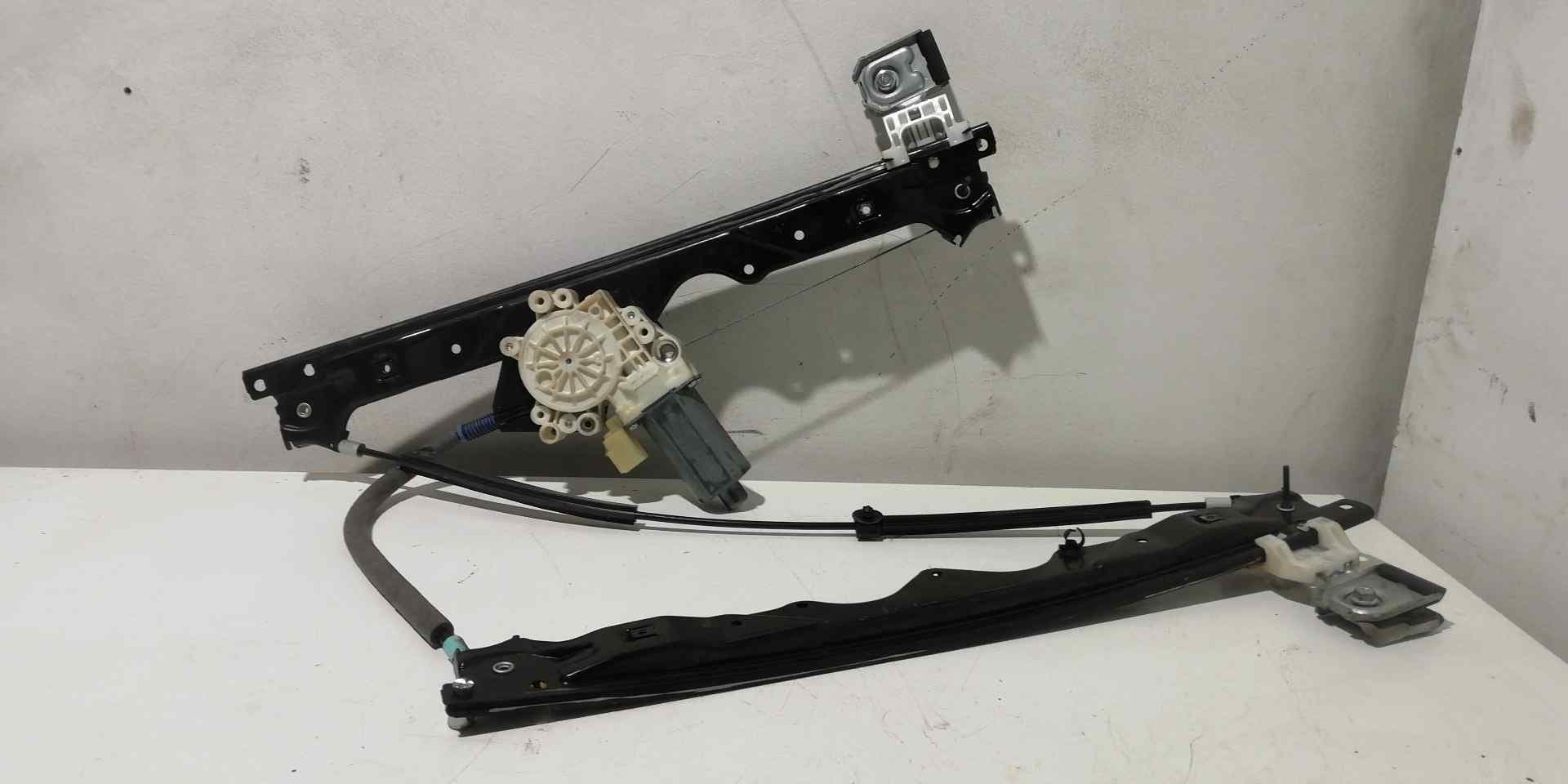 Elevalunas delantero derecho CHRYSLER JEEP GR.CHEROKEE (WH)