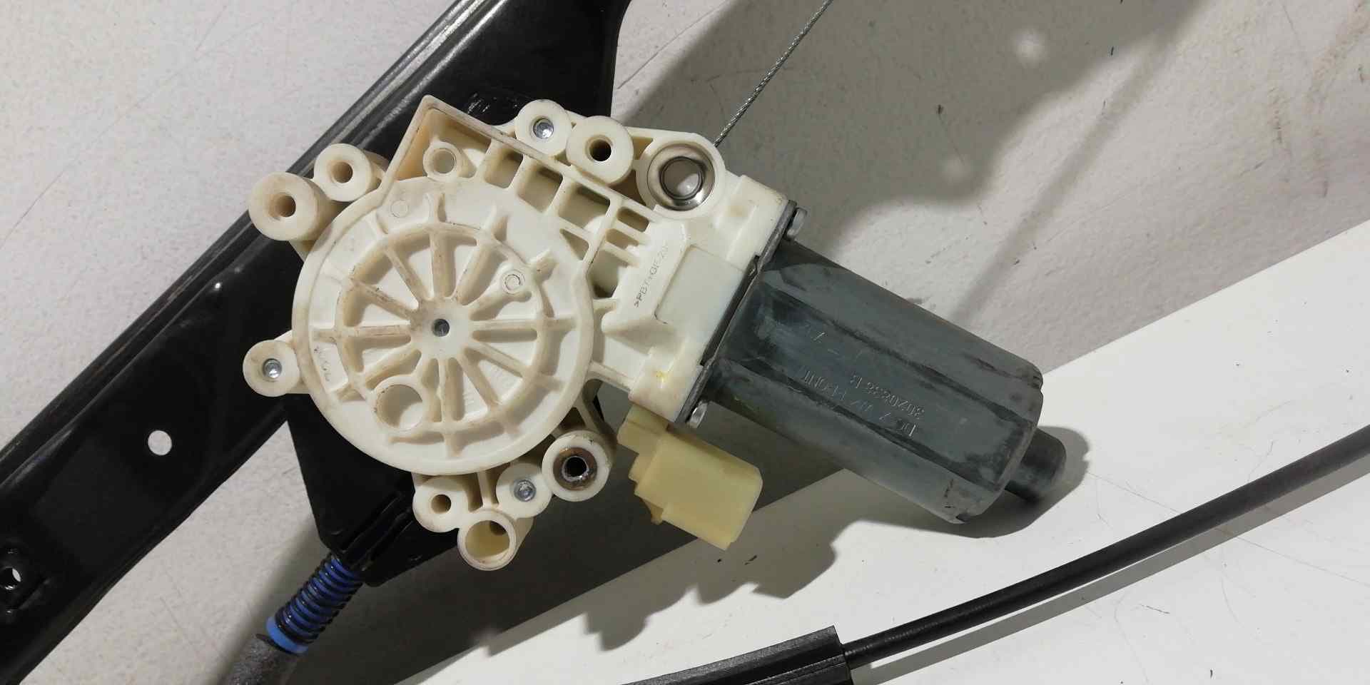 Elevalunas delantero derecho CHRYSLER JEEP GR.CHEROKEE (WH) 3