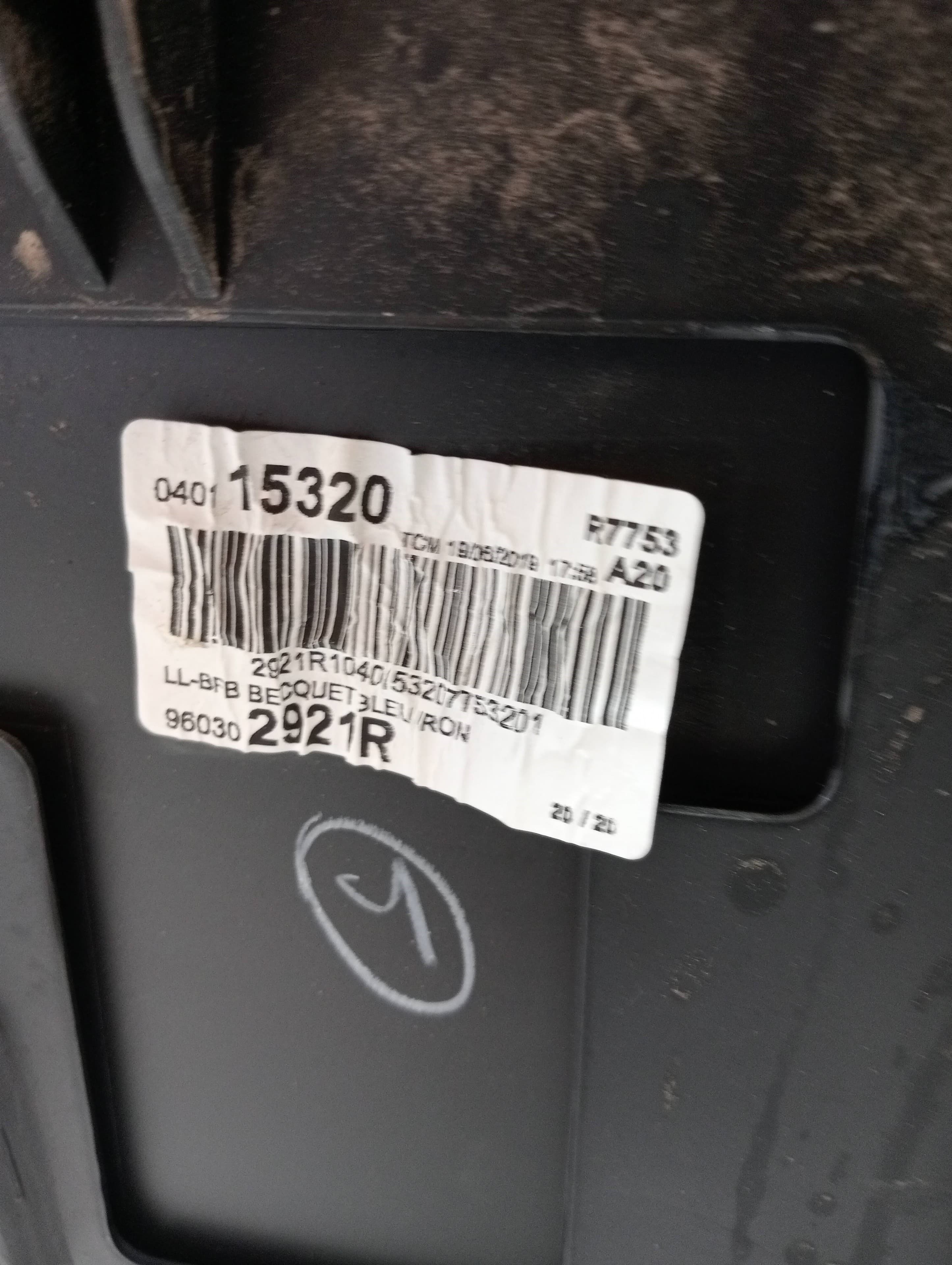 Aleron trasero RENAULT MEGANE IV BERLINA 5P 3