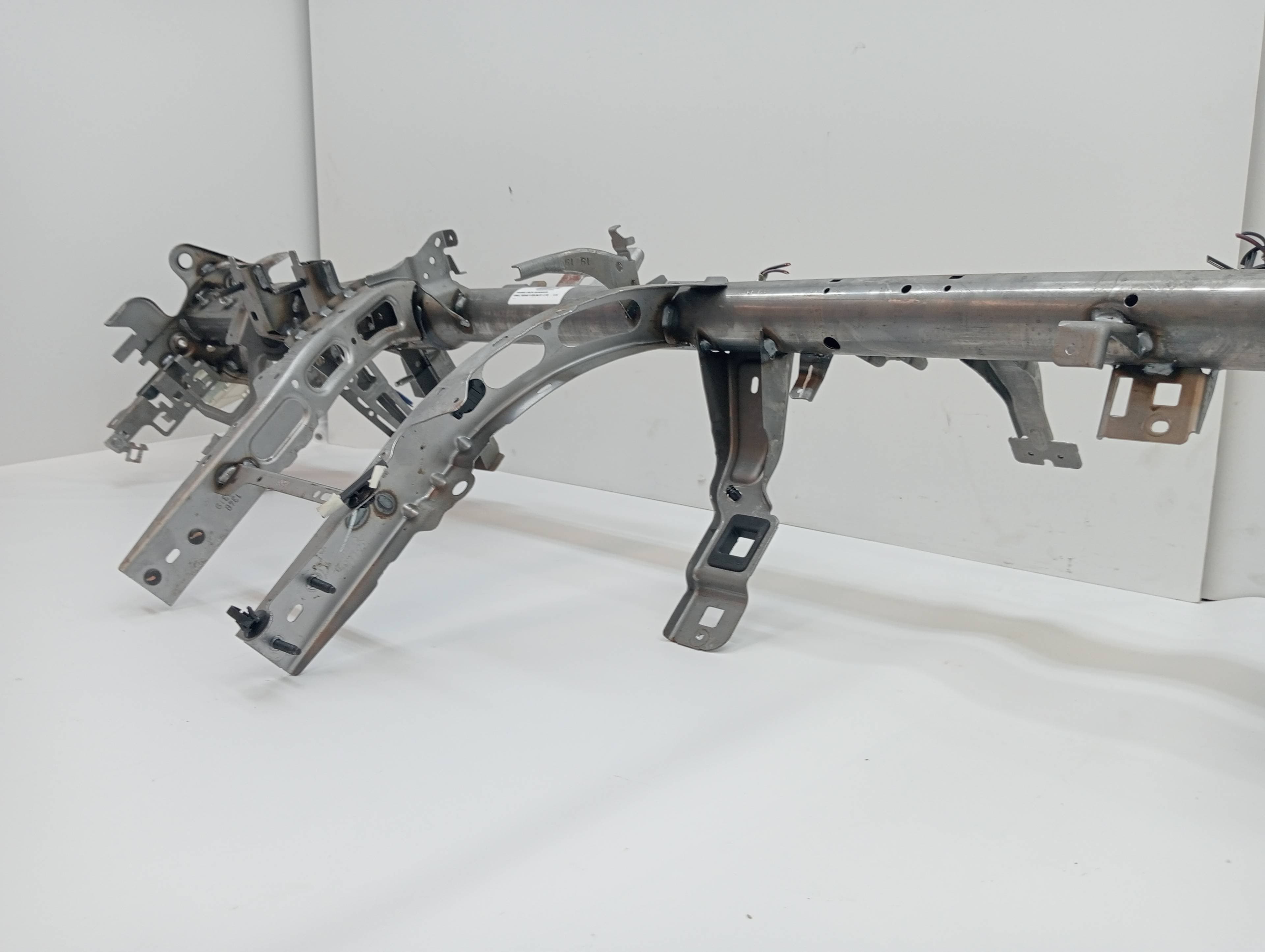 Recambio RENAULT MEGANE IV BERLINA 5P ref. 678701585R 2