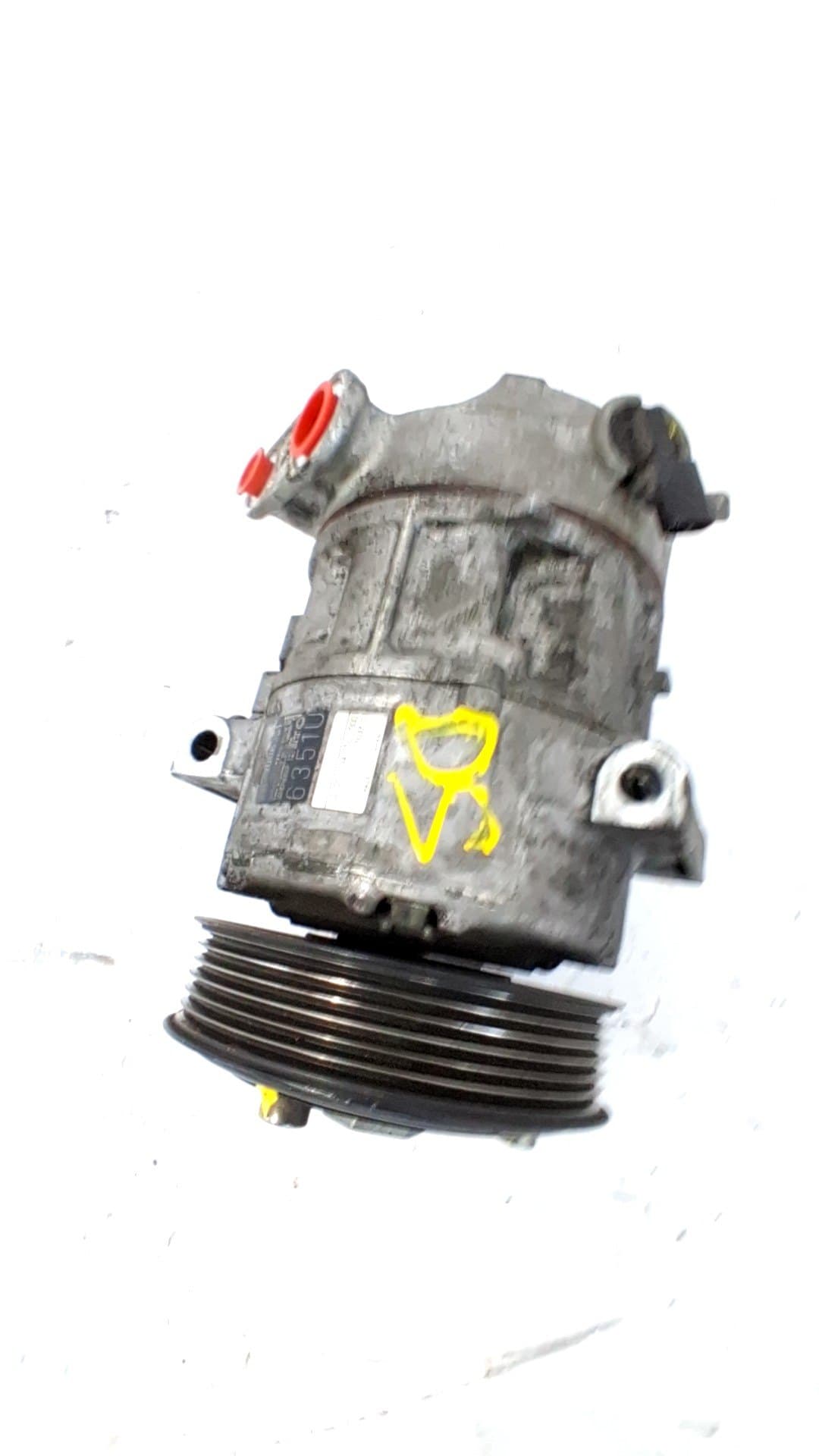 Recambio OPEL CORSA E ref. 39006351