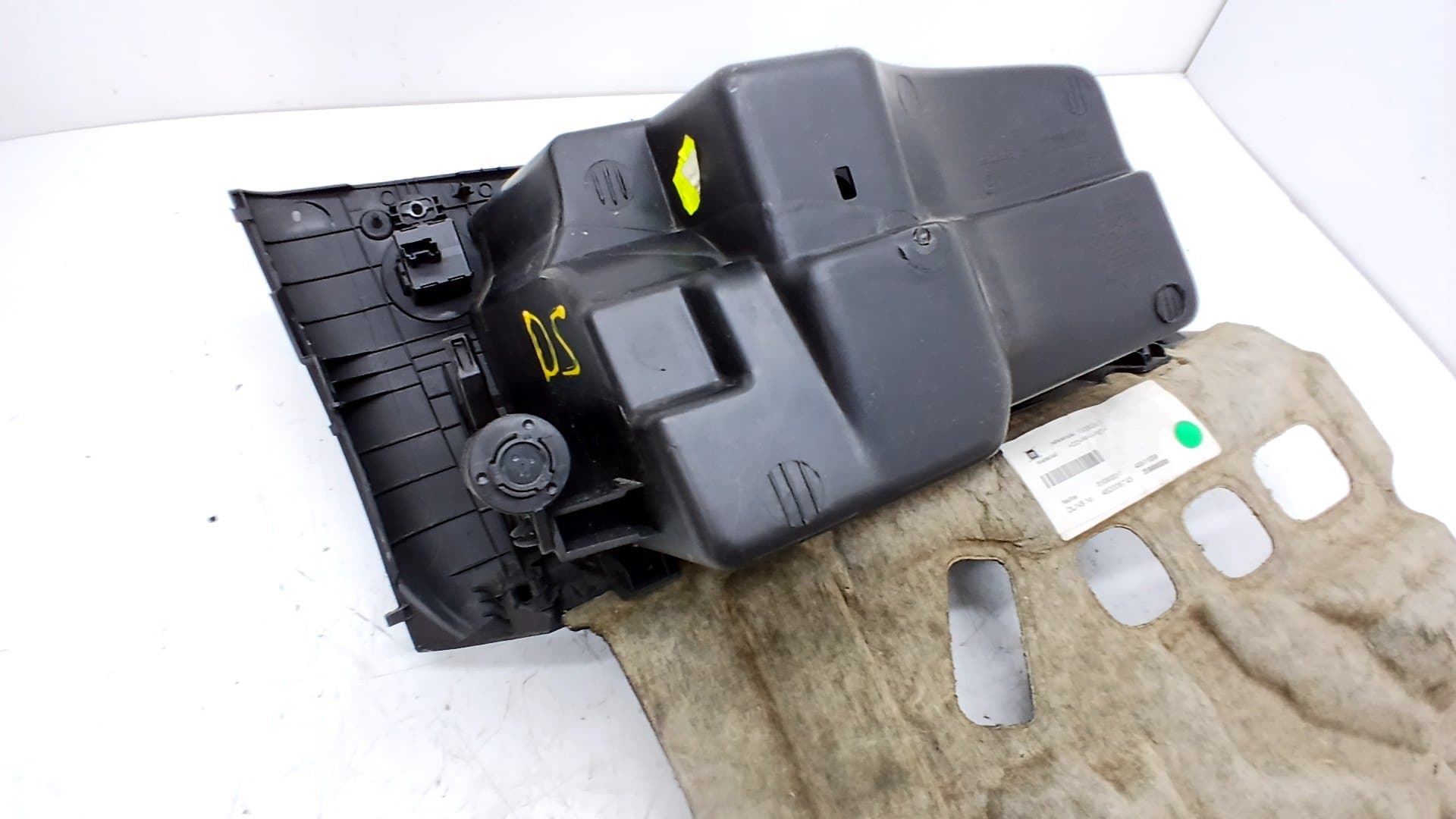 Guantera OPEL CORSA E 3