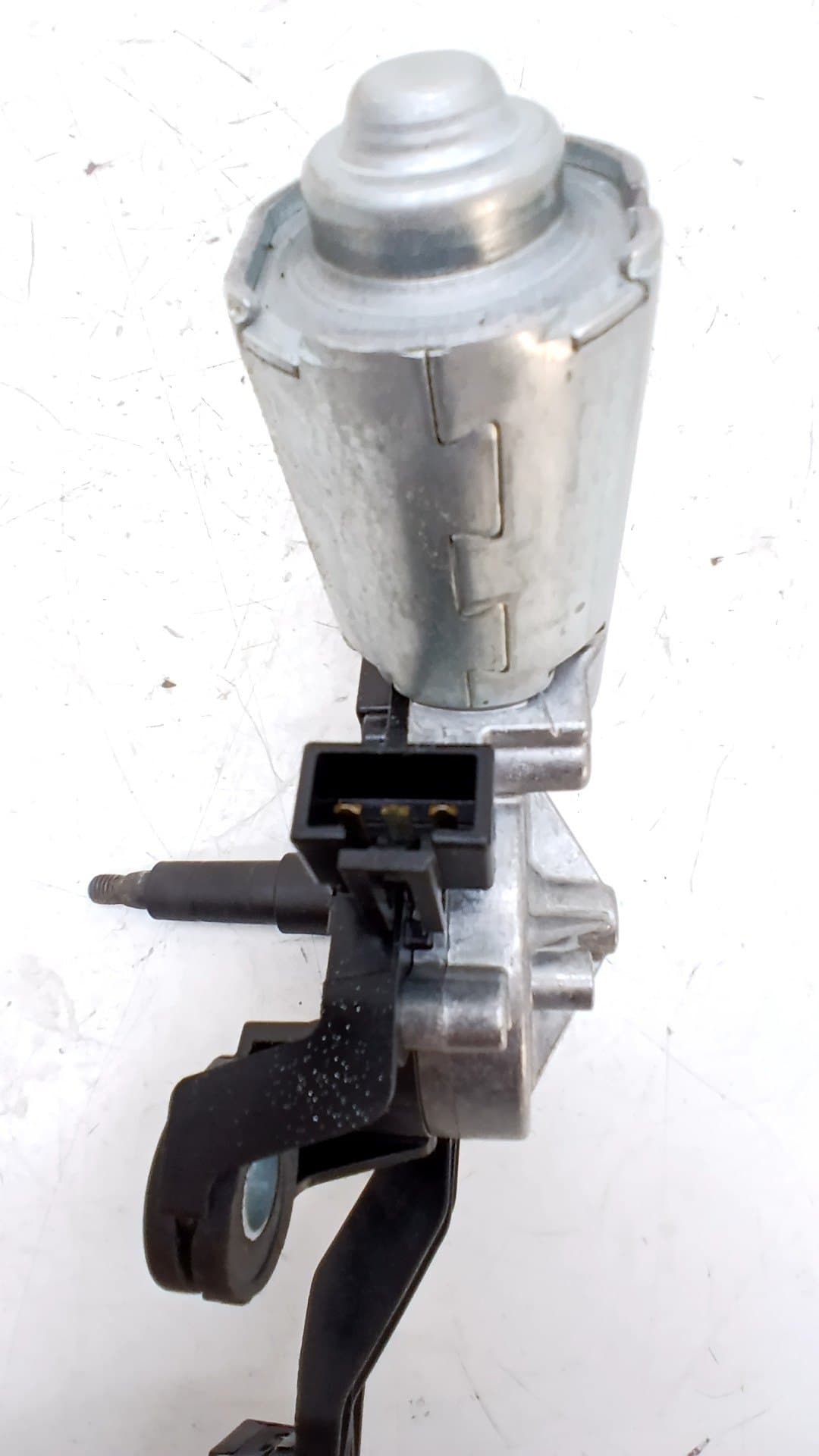 Motor limpia trasero OPEL CORSA E 2