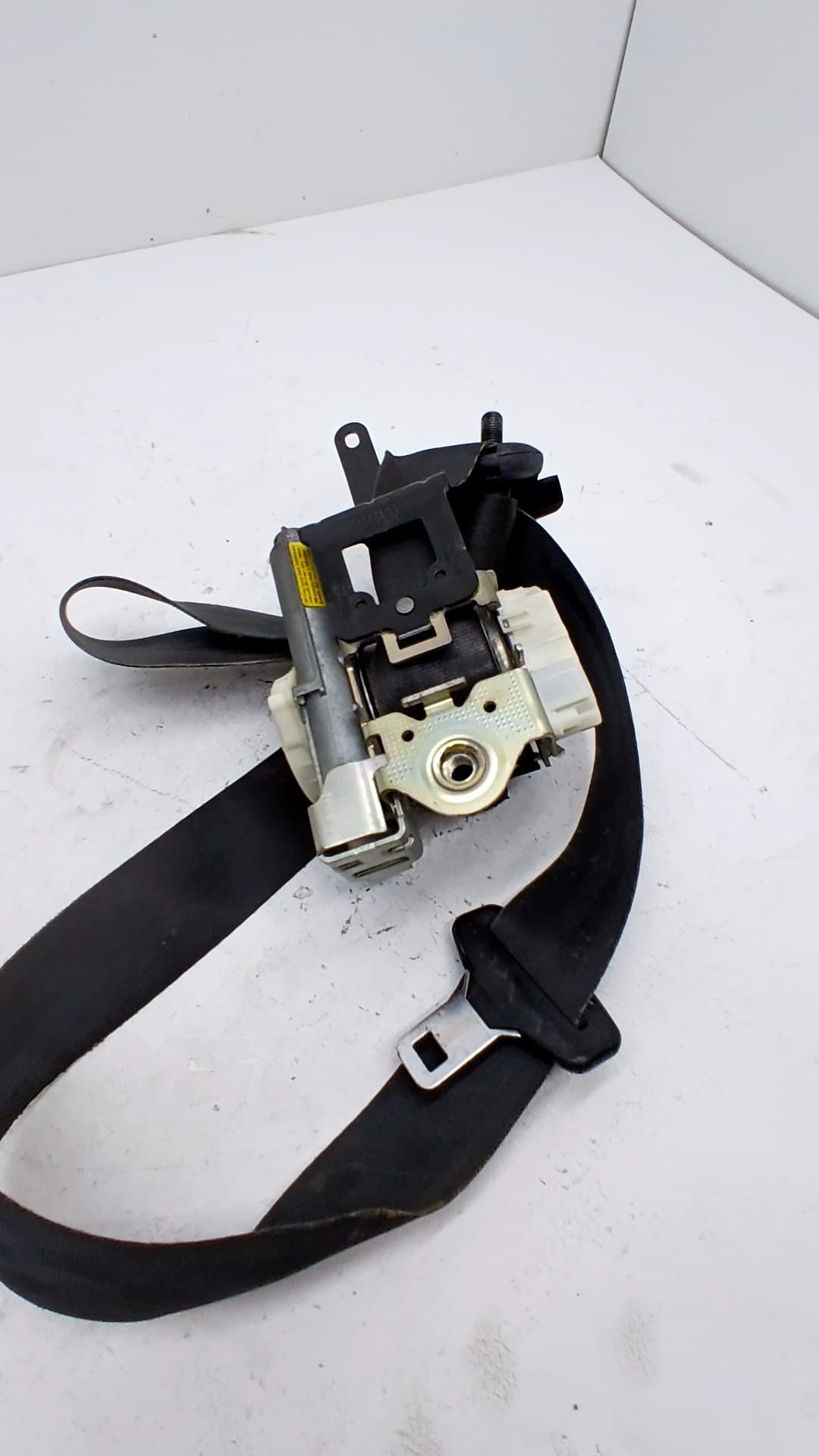 Cinturon seguridad delantero izquierdo FORD FIESTA VI VAN 3