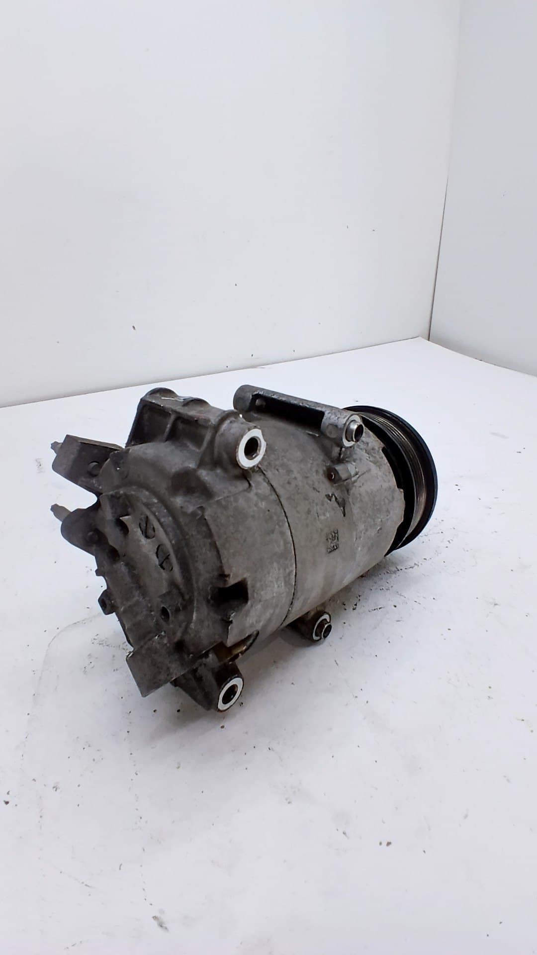 Recambio FORD FIESTA VI VAN ref. 1764088 5
