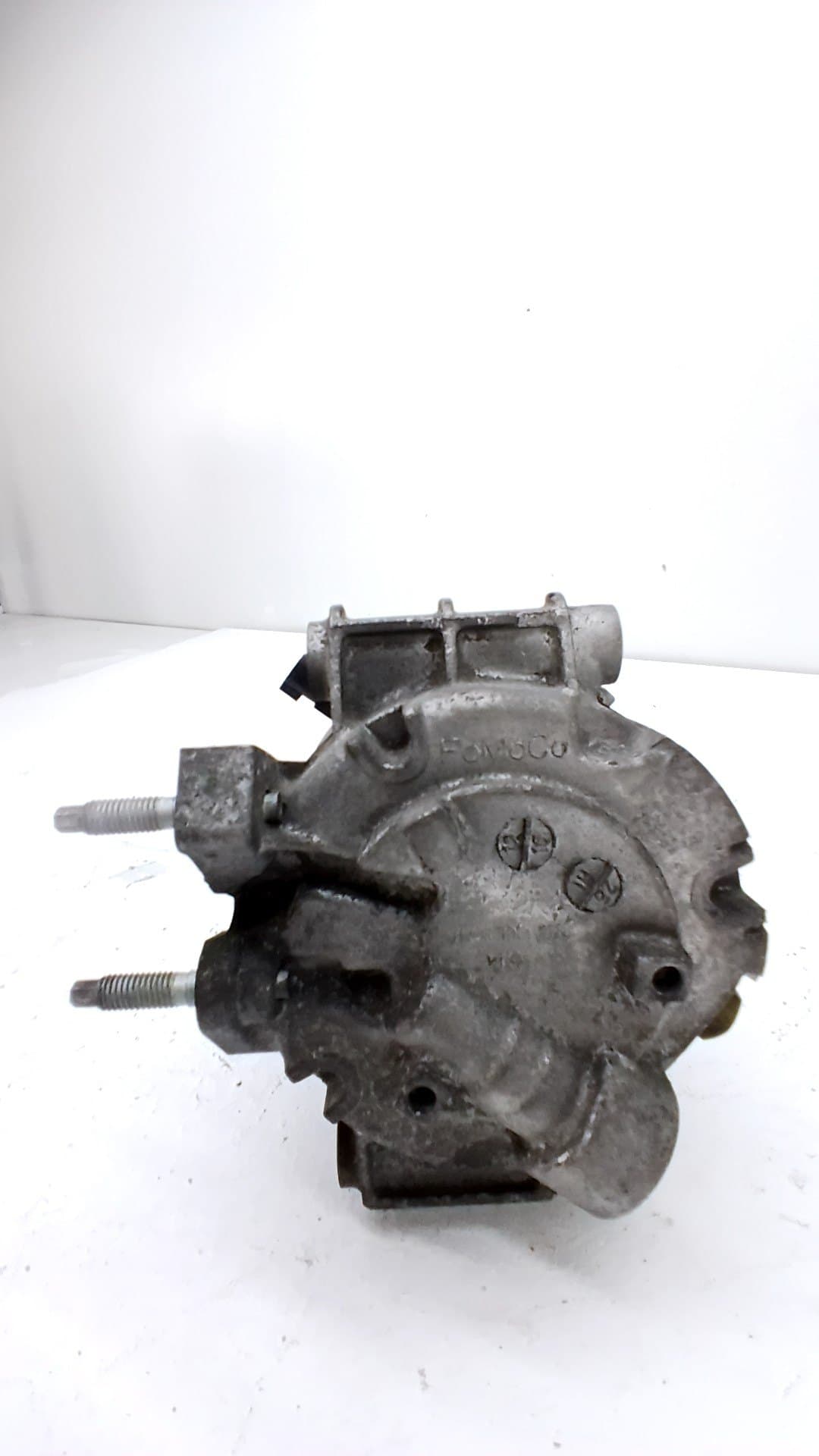 Recambio FORD FIESTA VI VAN ref. 1764088 3