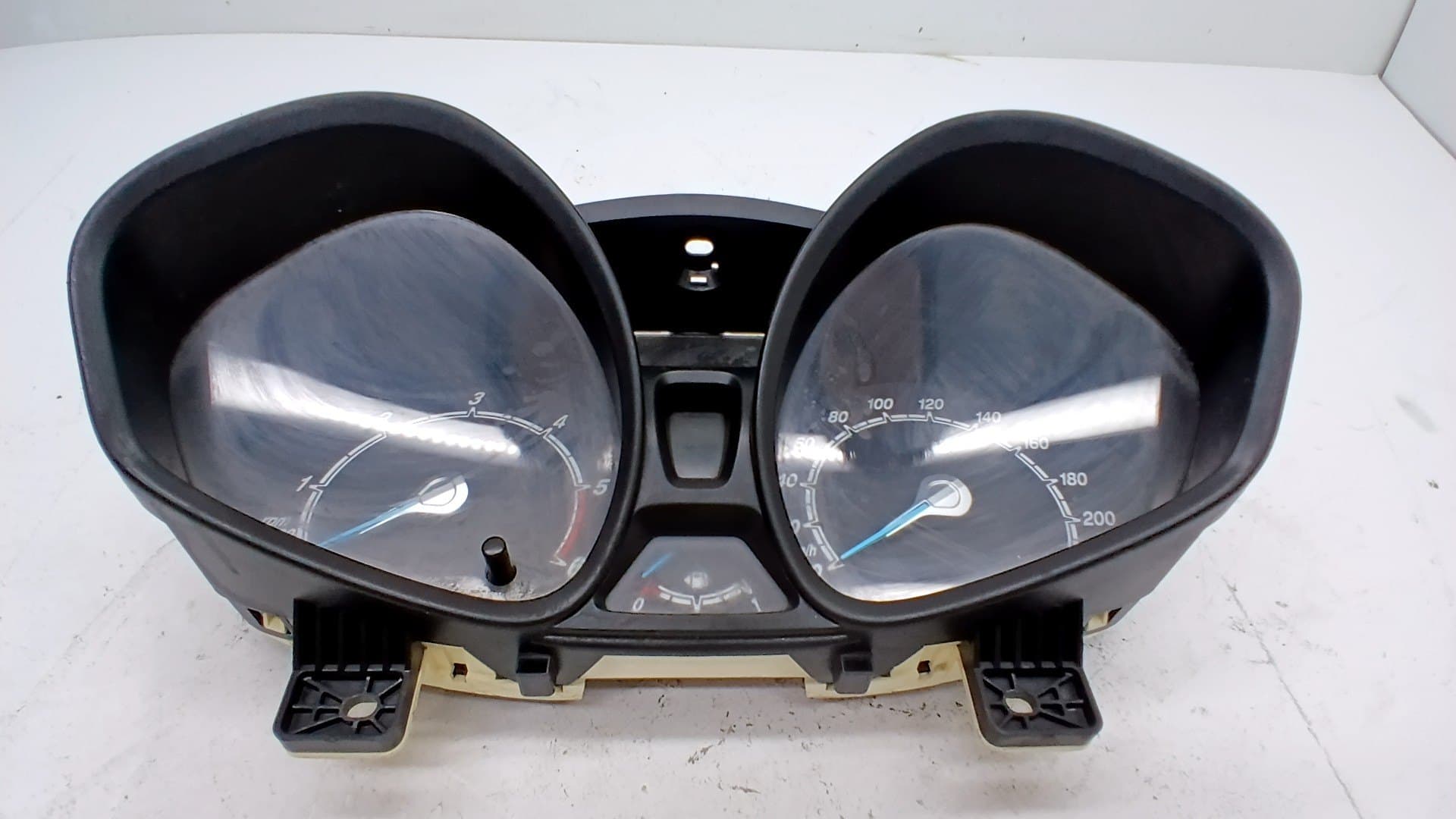 Cuadro instrumentos FORD FIESTA VI VAN 4