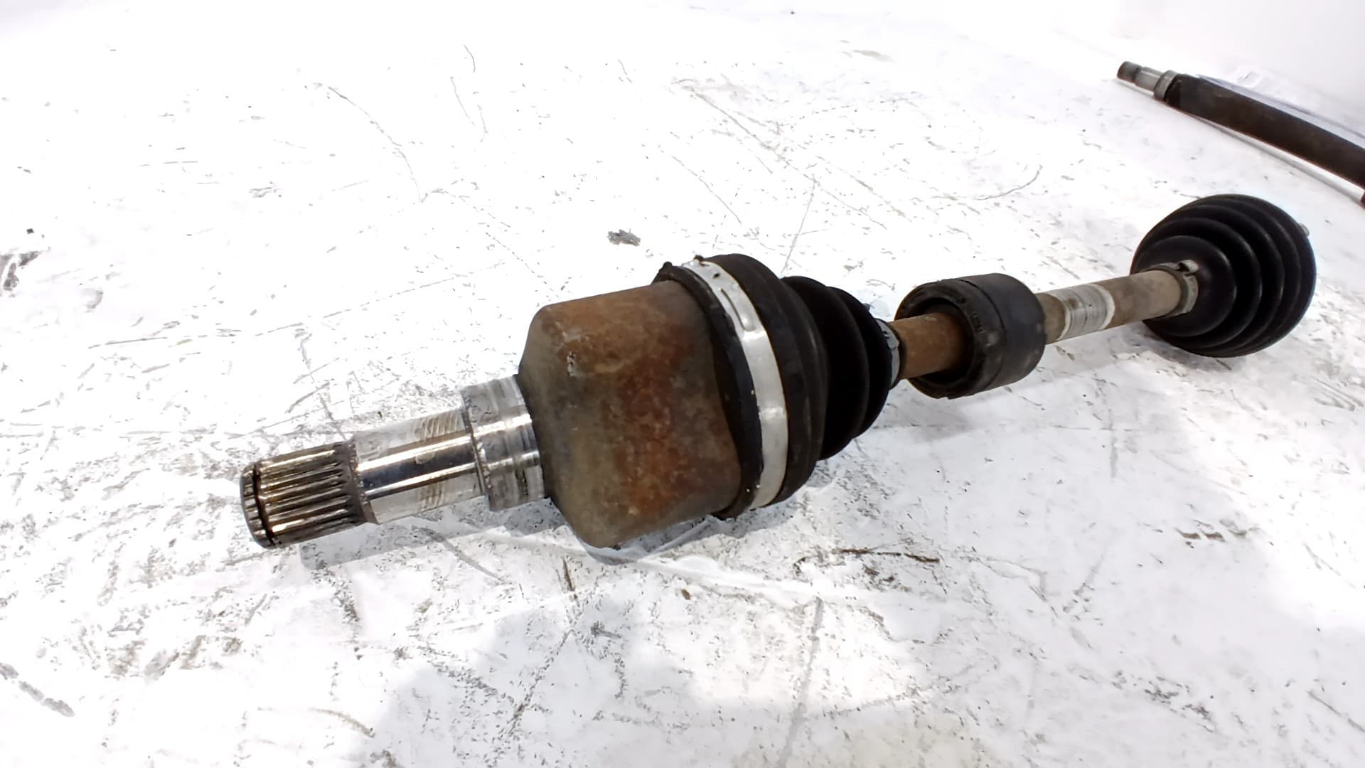 Transmision delantera izquierda FORD FIESTA VI VAN 4