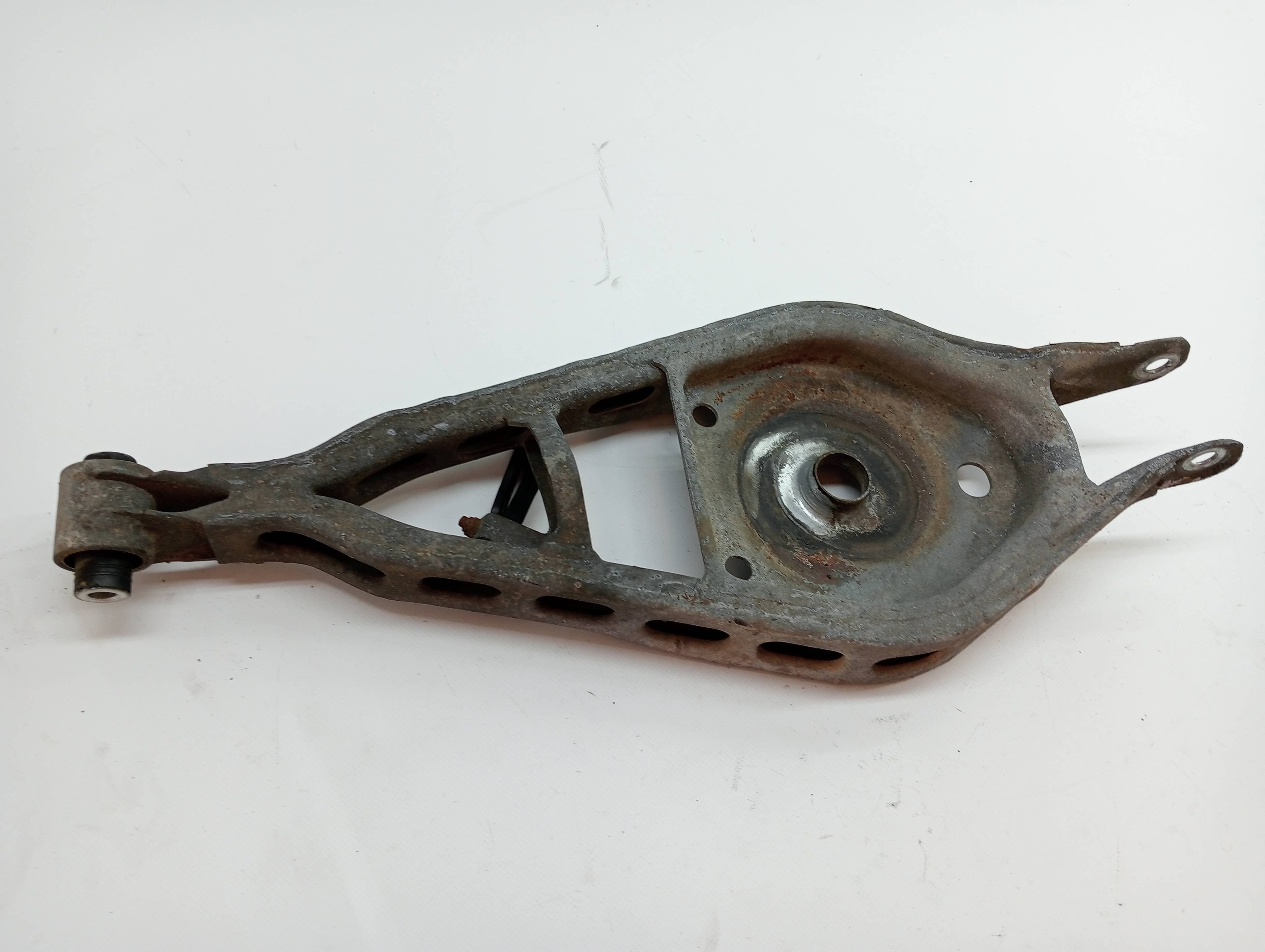 Brazo suspension inferior trasero derecho BMW X3 (E83) 2
