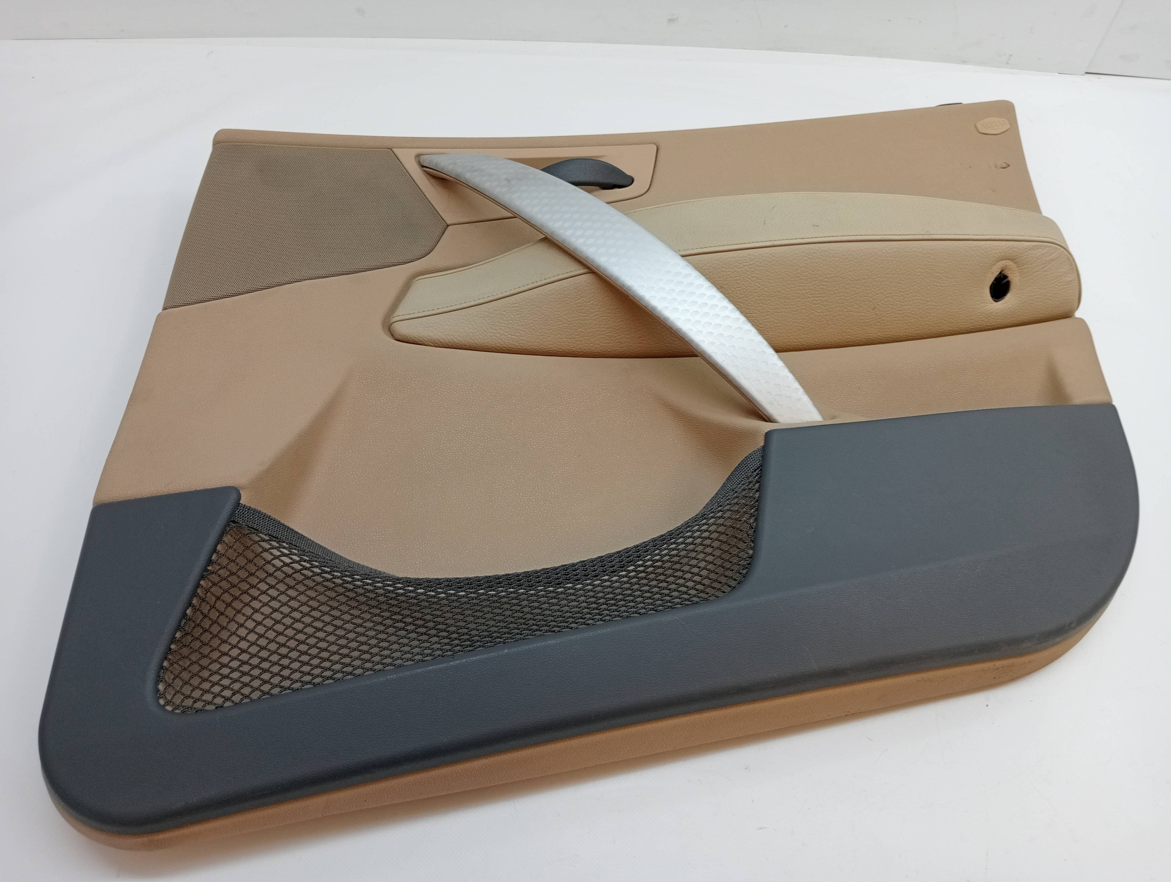 Guarnecido puerta delantera derecha BMW X3 (E83)