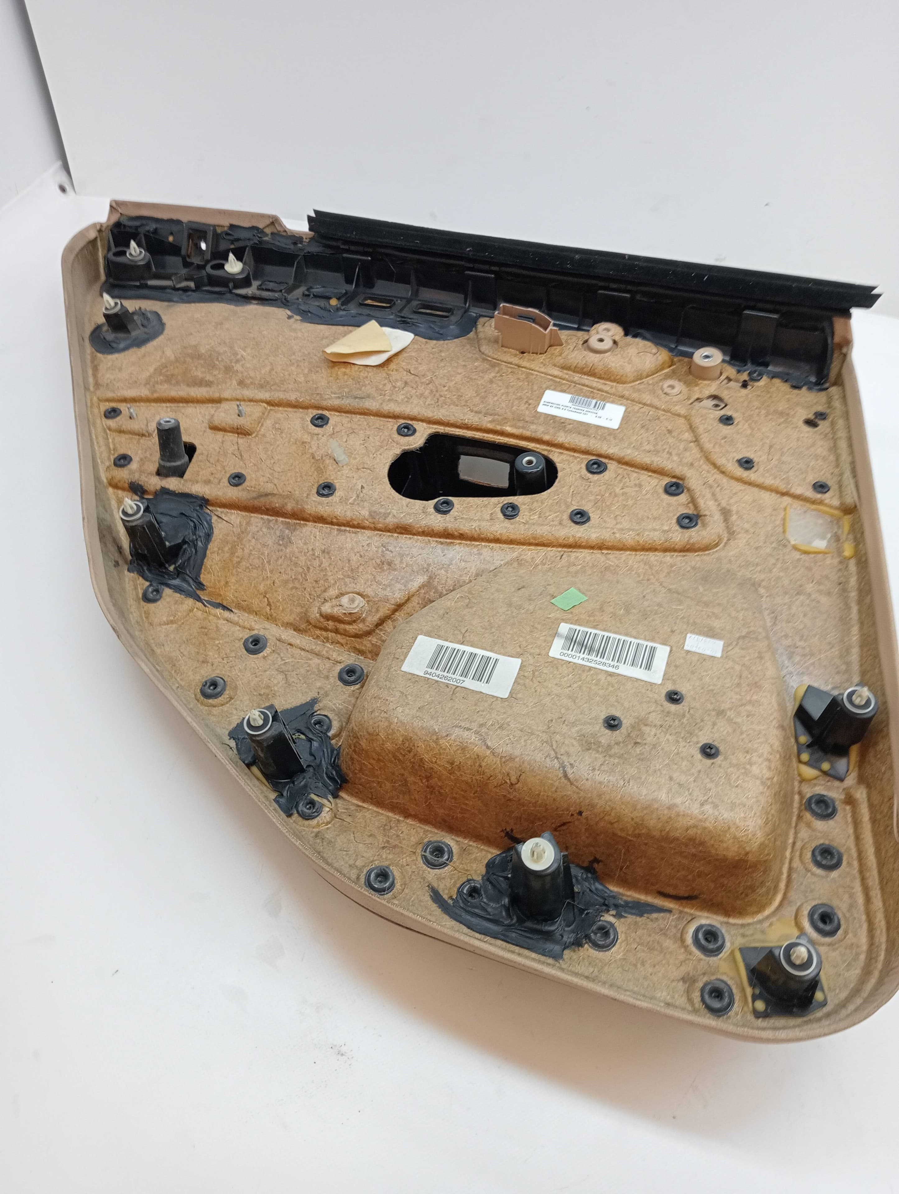 Guarnecido puerta trasera derecha BMW X3 (E83) 2