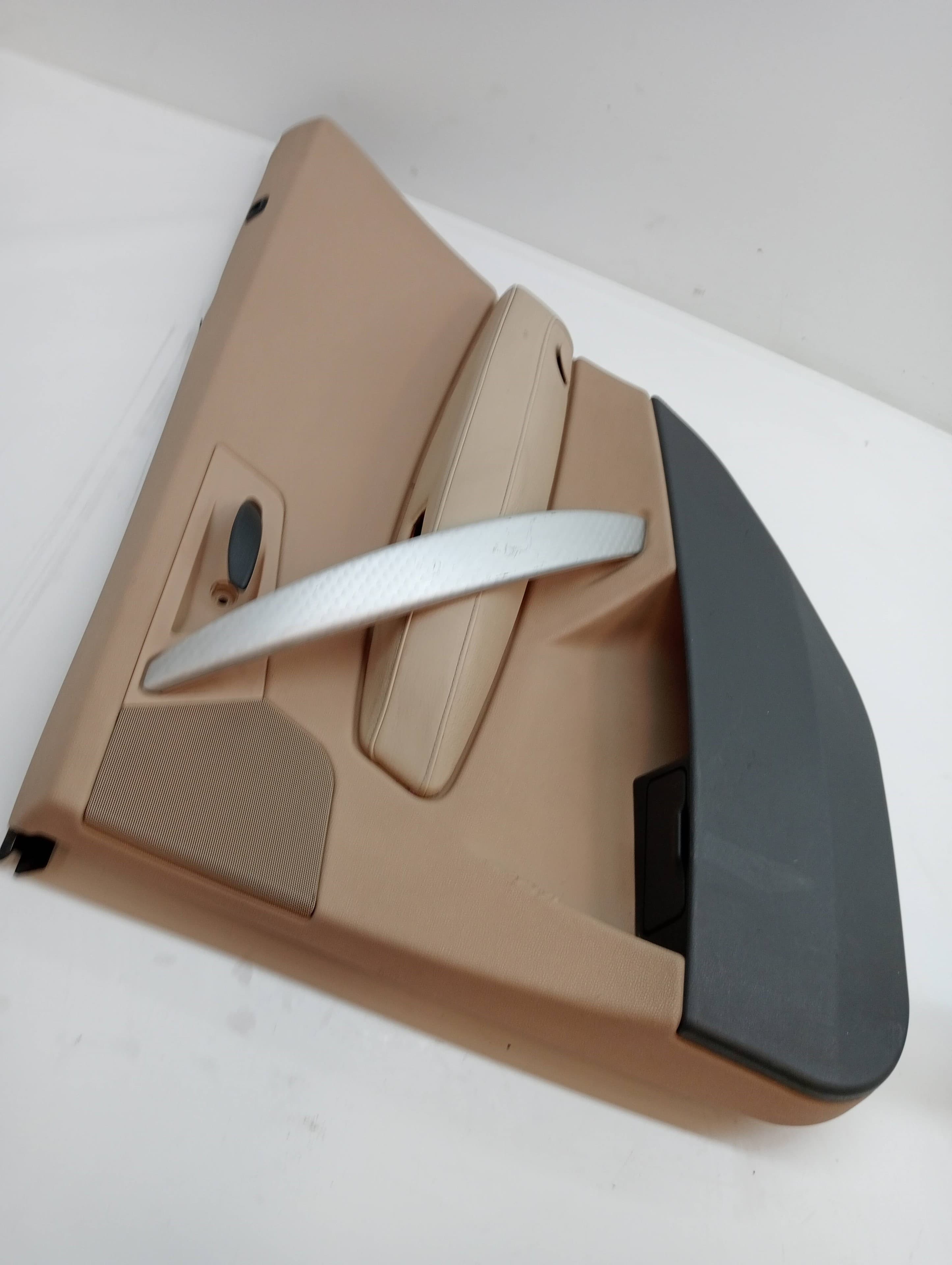 Guarnecido puerta trasera derecha BMW X3 (E83)