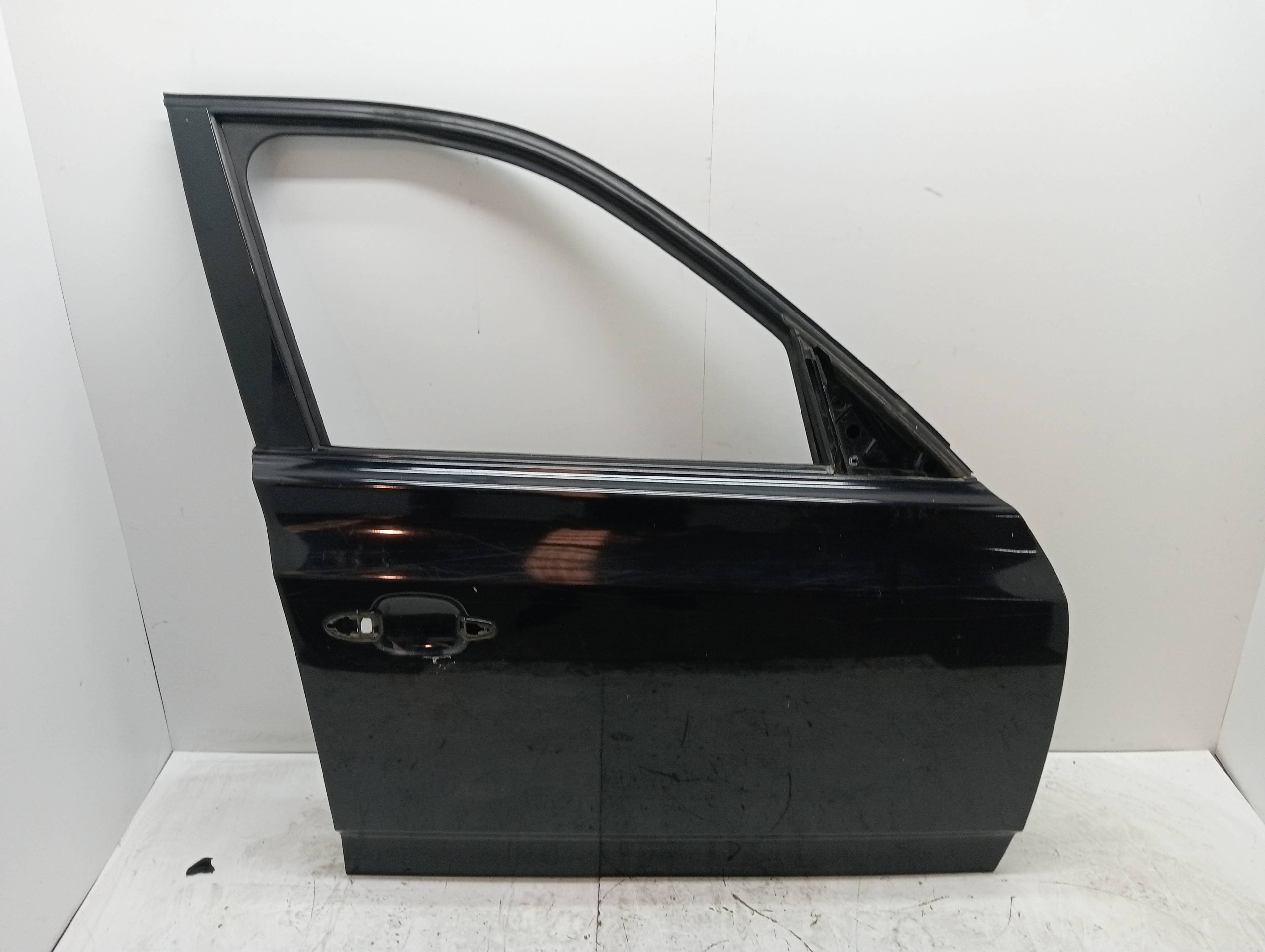 Puerta delantera derecha BMW X3 (E83)
